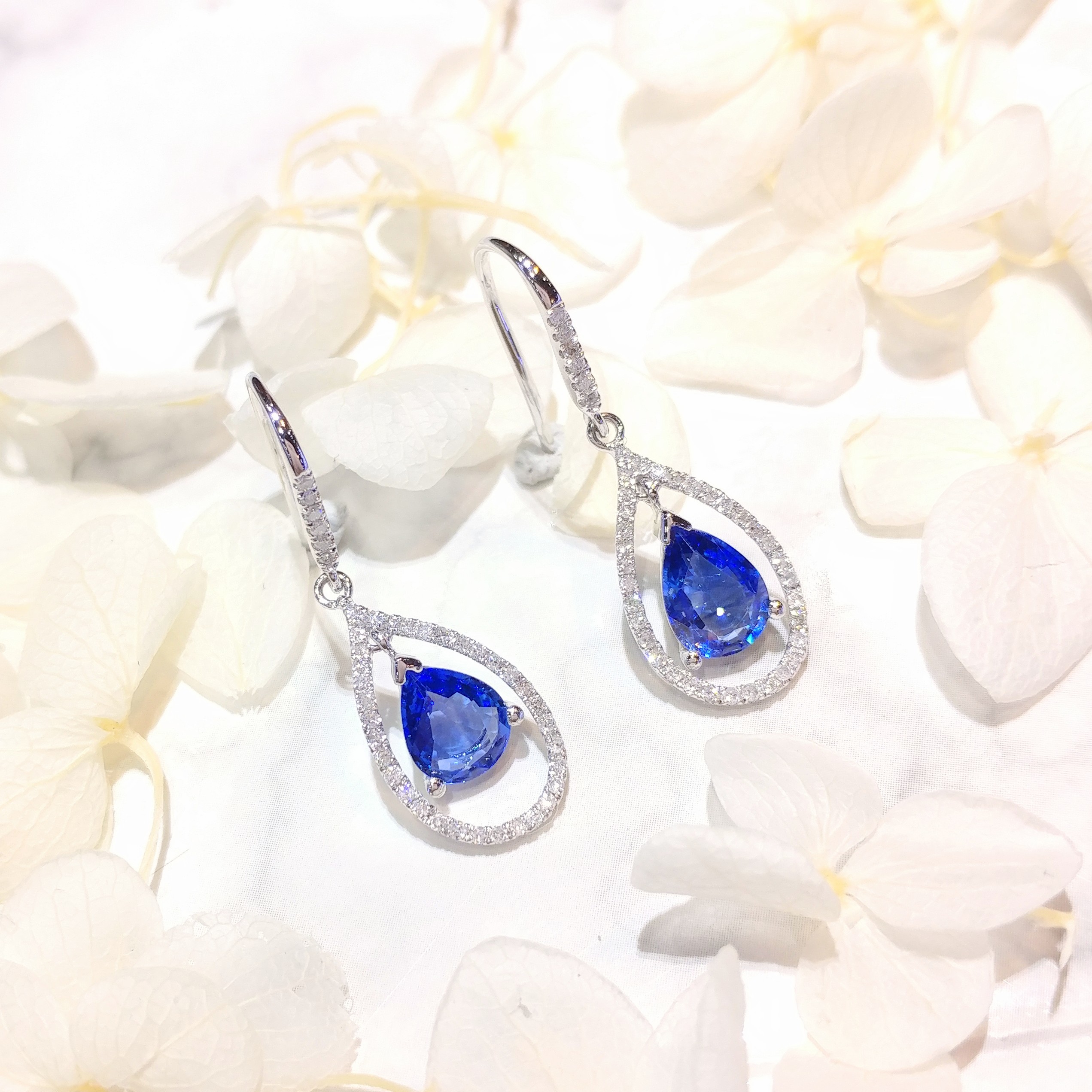 全新18K白金【主石1卡88份藍寶】配31份鑽石吊耳環