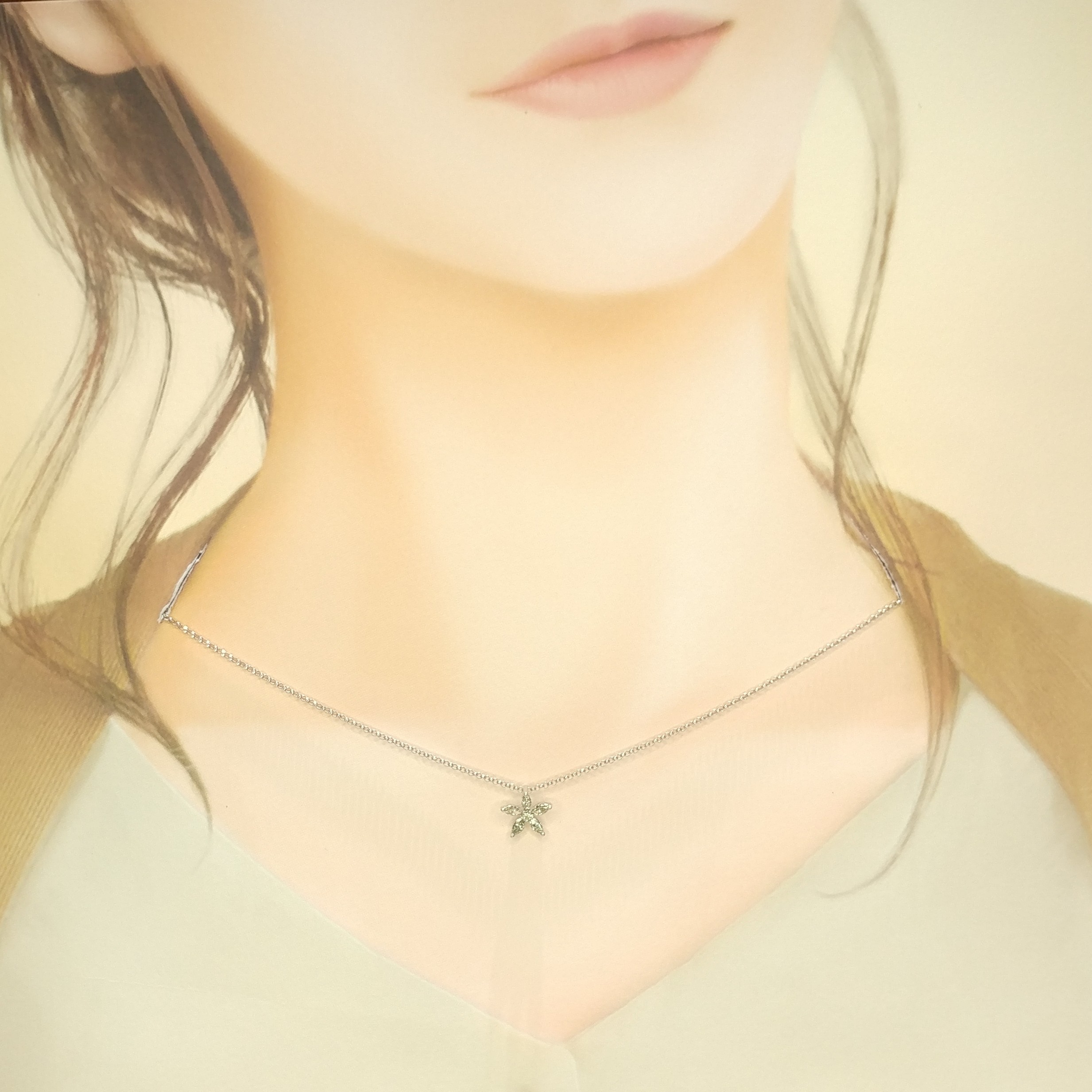 18K White Gold 0.30ct Light Green Diamond Pendant