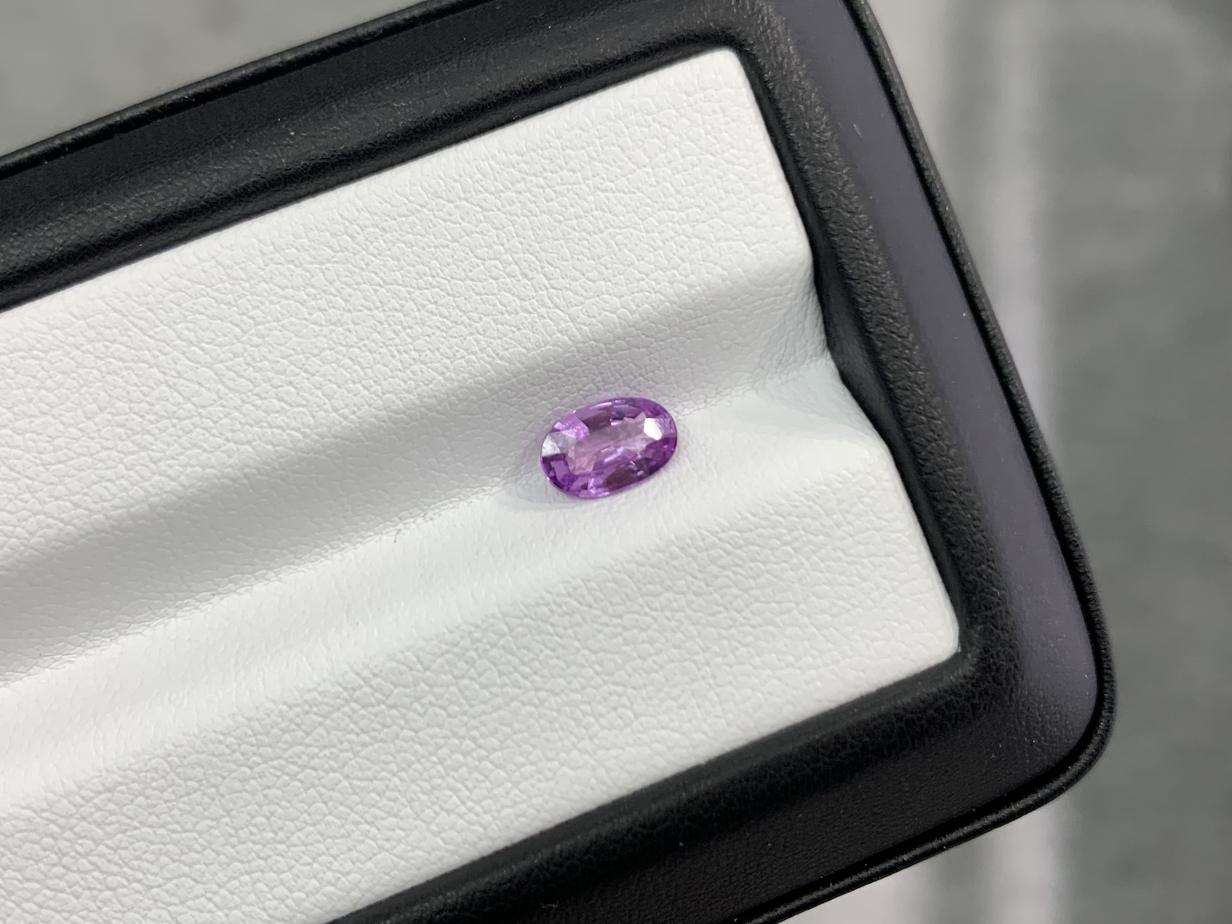 1.09ct 紫色藍寶石