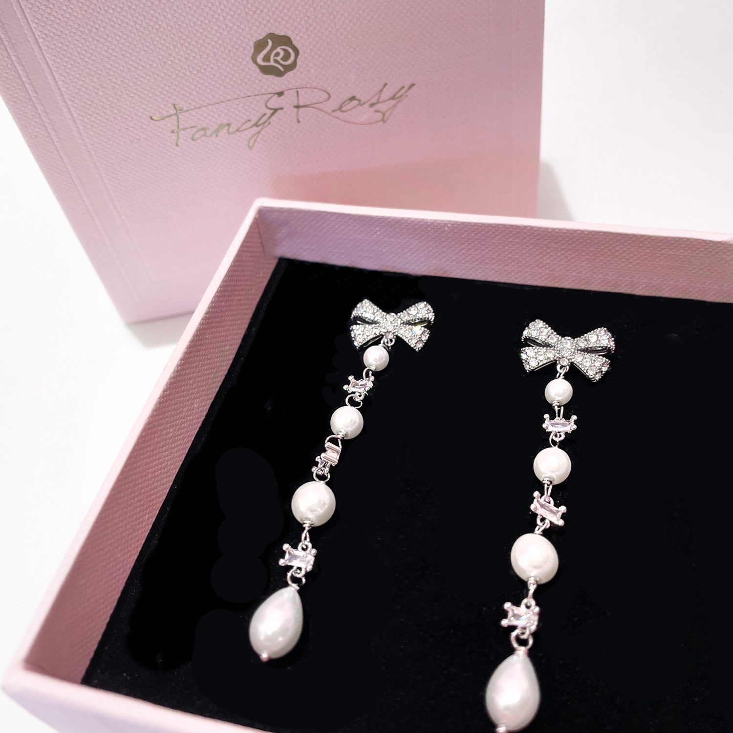 925 Sterling Silver Crystal Bow Pearl Dropping Earrings (Silver)