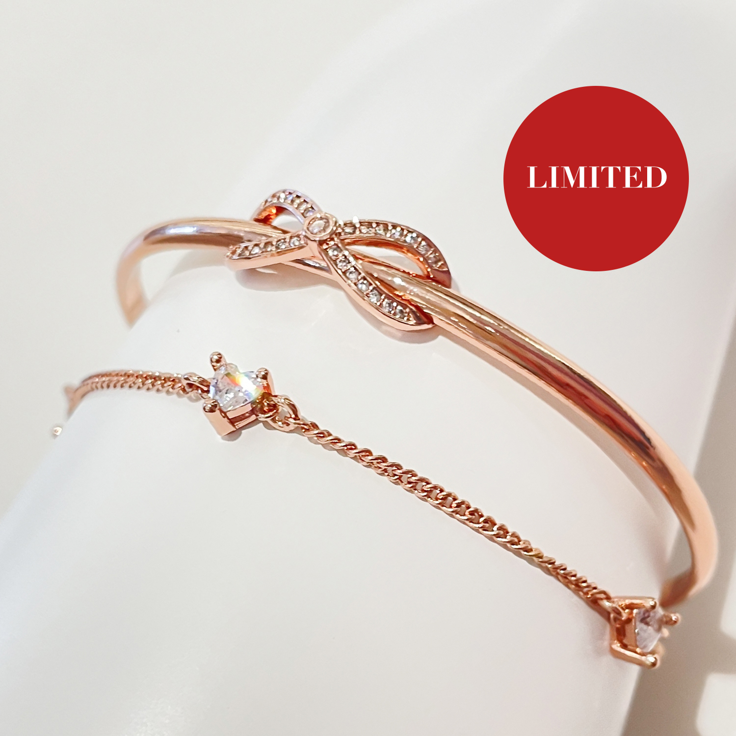 Bangle with Heart shaped Zircon stones & Bow details (Rose Gold)