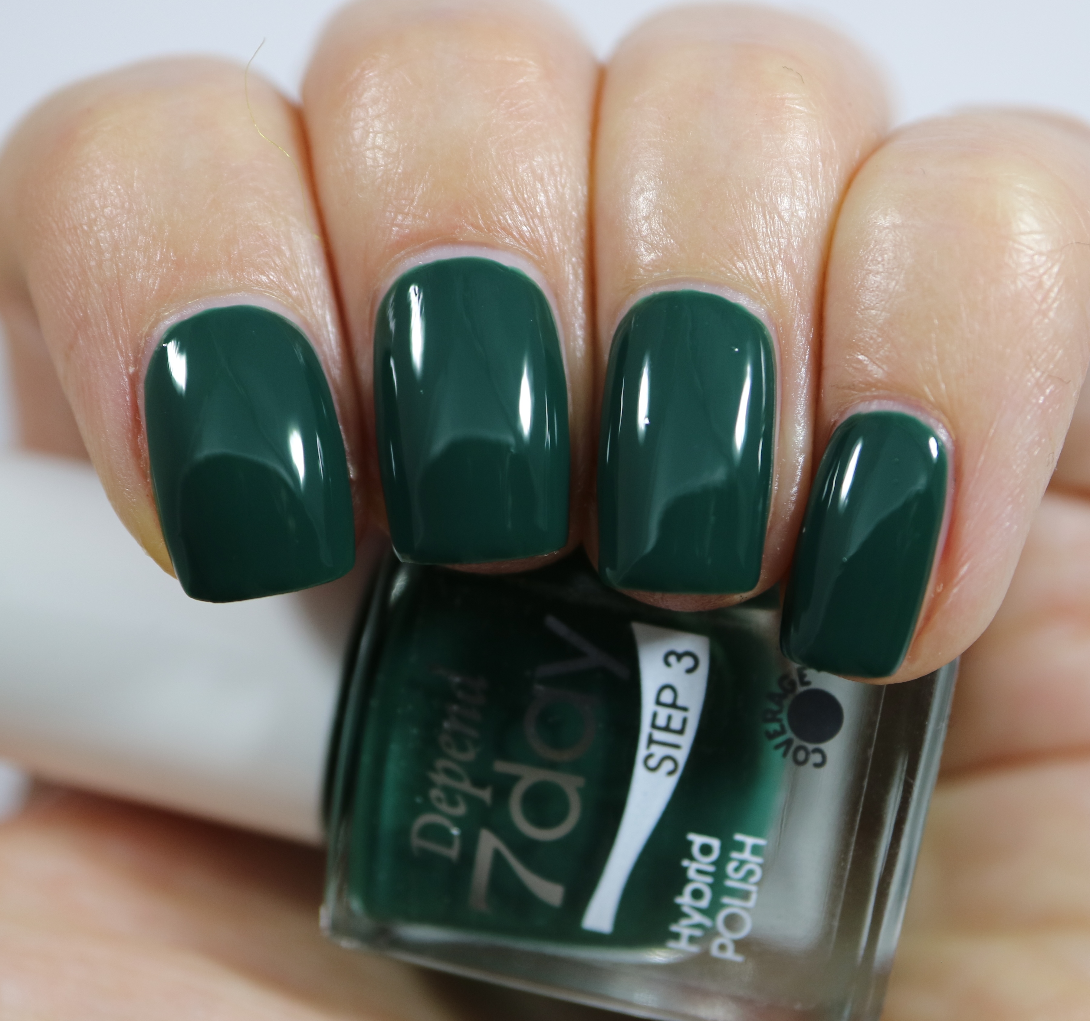 7day 仿GEL甲快乾甲油 7133 深墨綠色 (不透明)