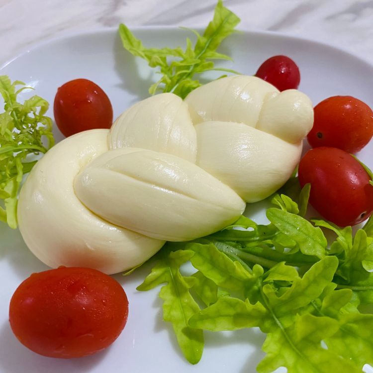 treccia di mozzarella