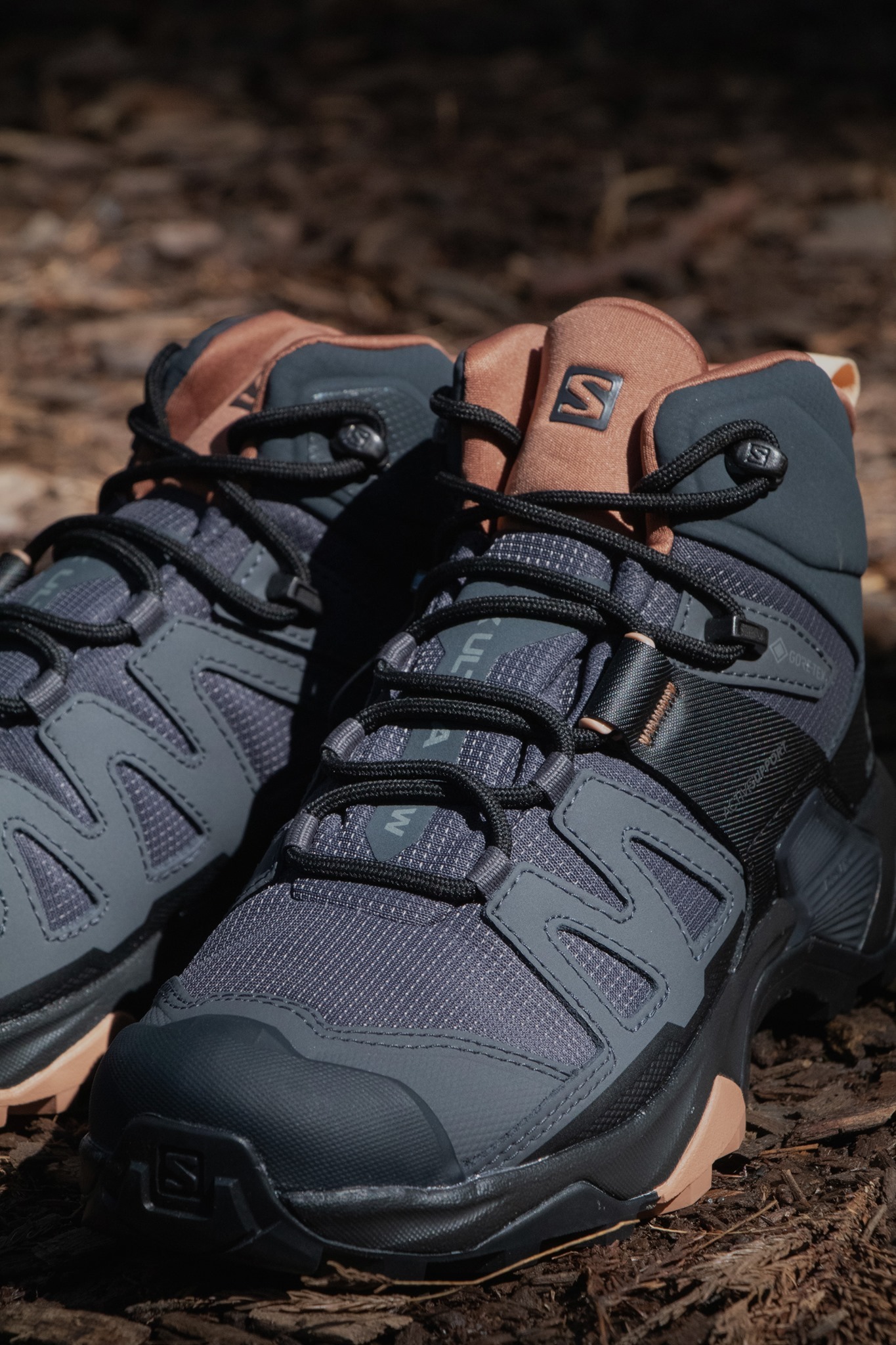 SALOMON X ULTRA 4 GTX MID 女中筒登山鞋深礦灰/黑/藍