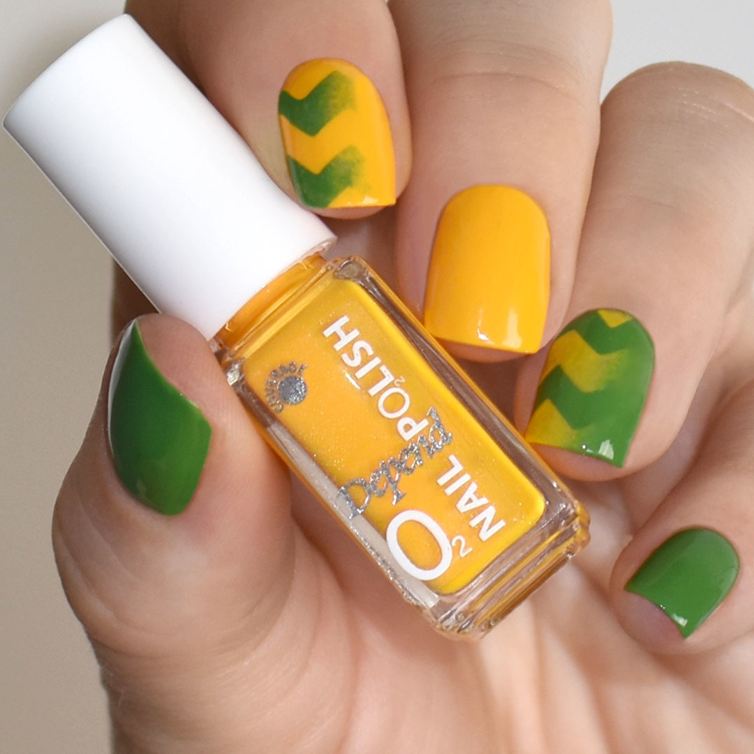O2 甲油 549 芥末青綠色 (不透明)