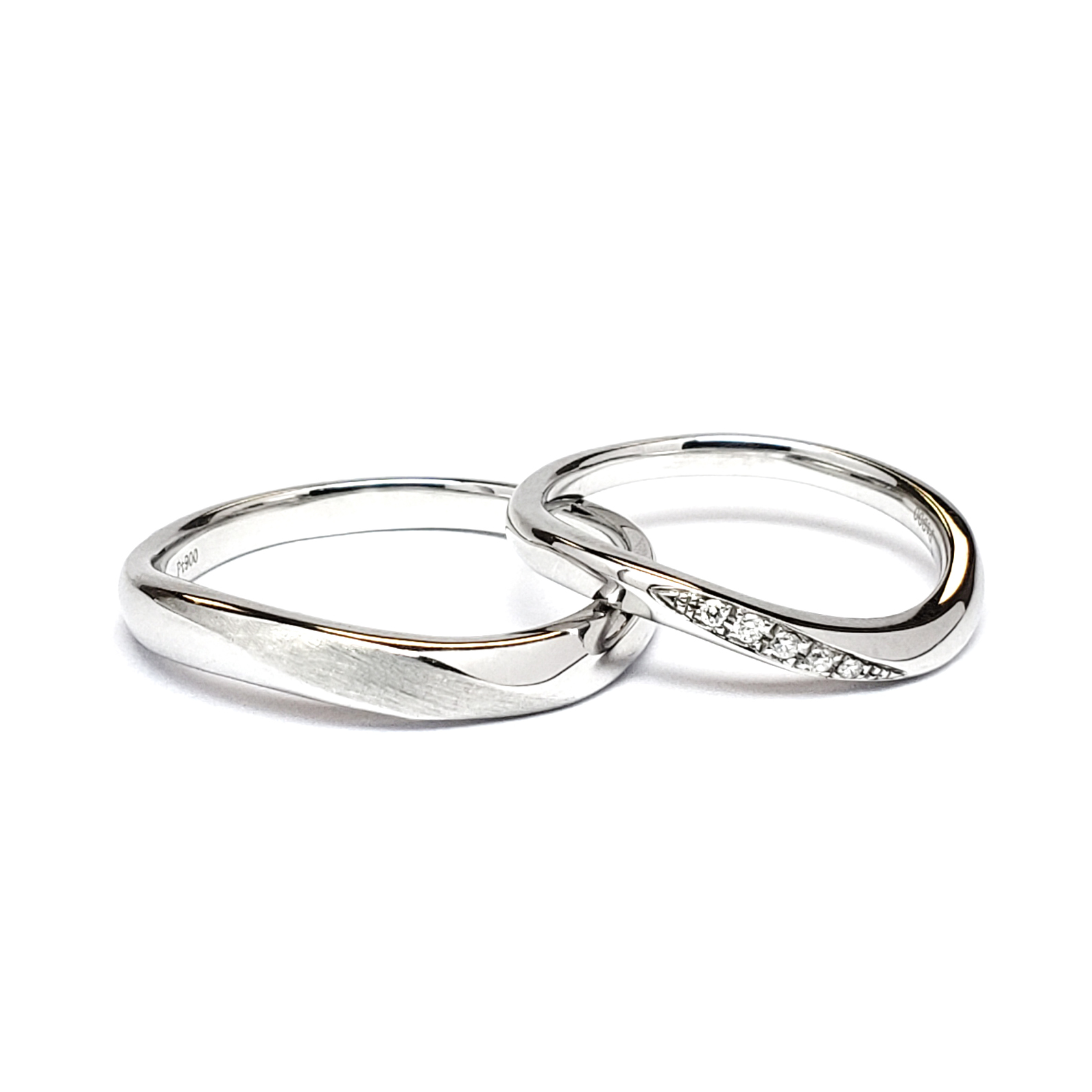 18K白金天然鑽石結婚戒指