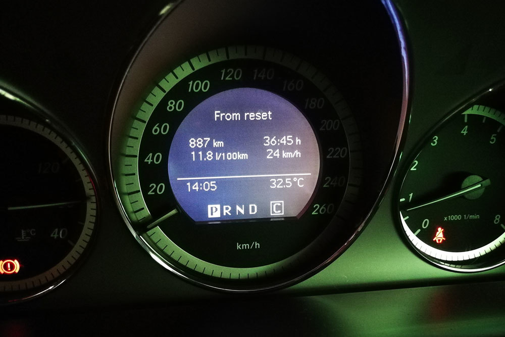 mb c200 dashboard w204 2009