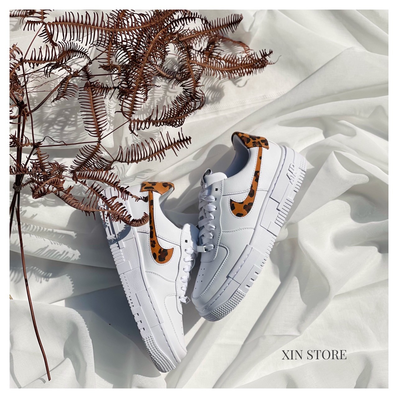 【現貨】Nike W AF1 Pixel SE  豹紋 拼接 像素 解構 小白鞋 白