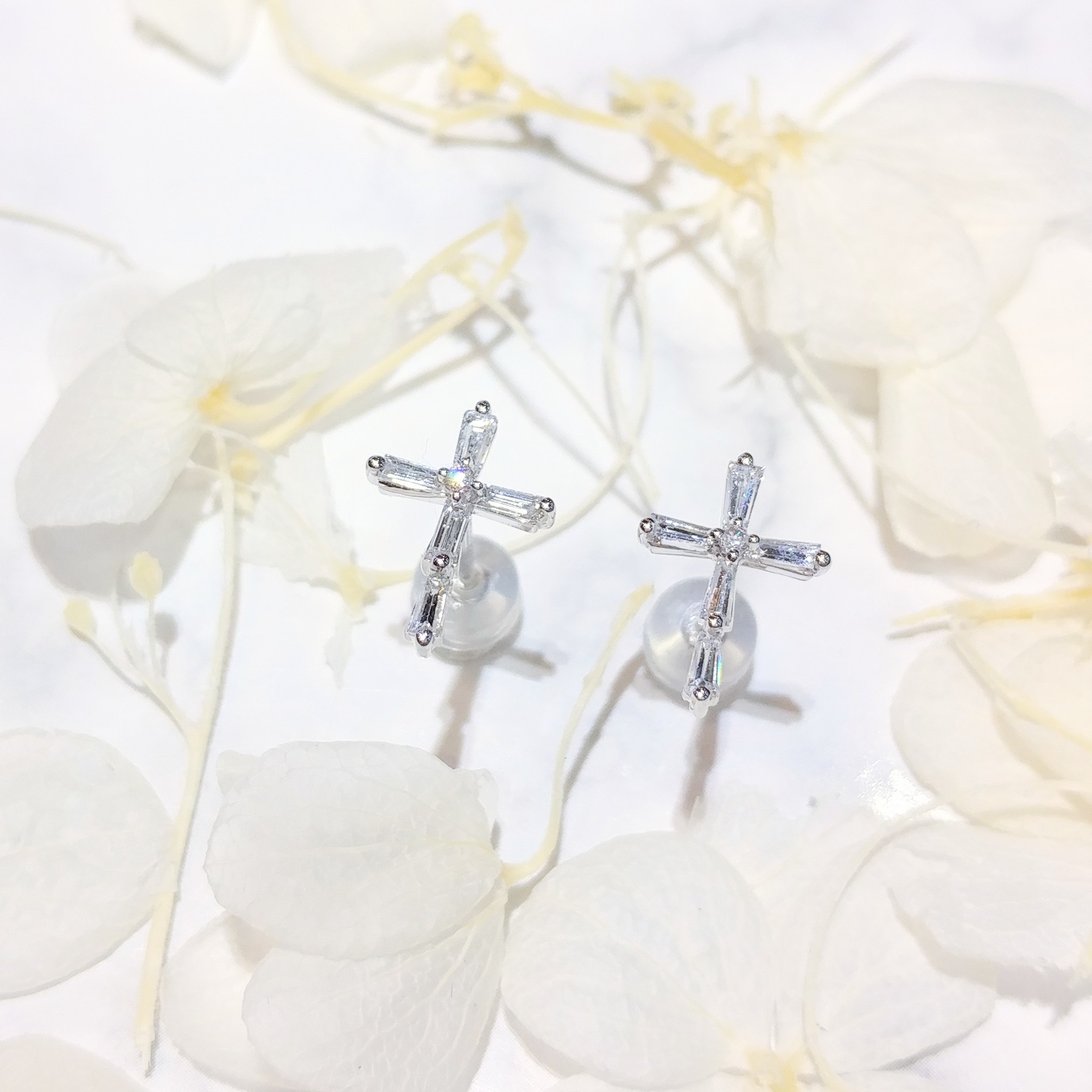 全新18K白金40份方形鑽石耳環