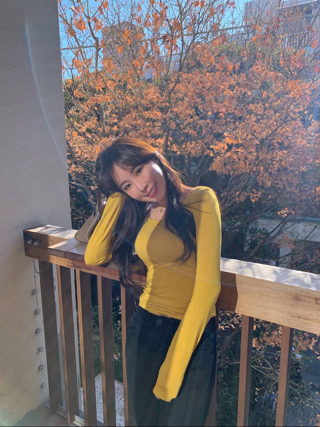 Hug 溫暖的擁抱 百搭圓領長袖棉質上衣