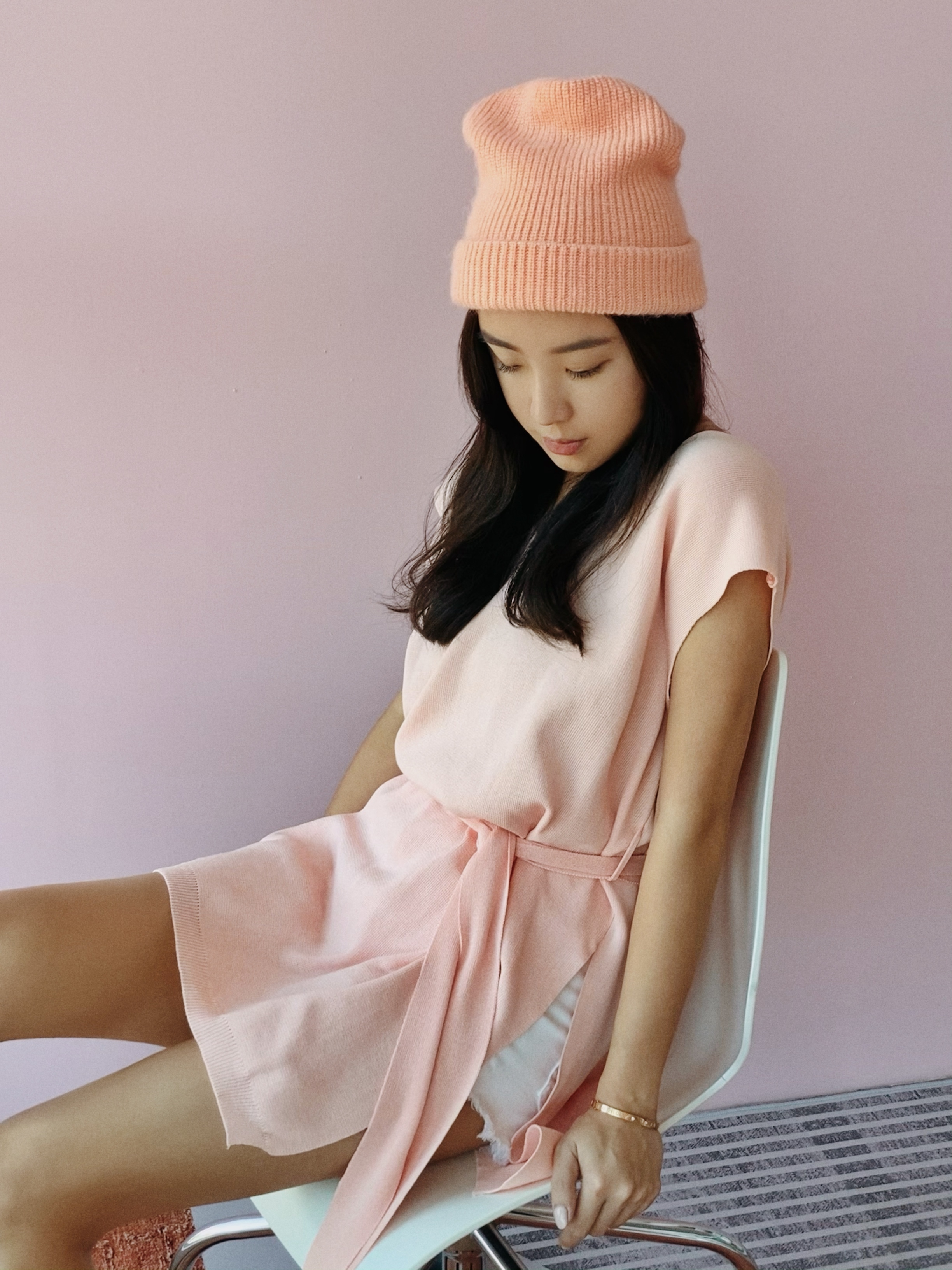 Lazy 慵懶好心情 V領針織洋裝-附綁帶