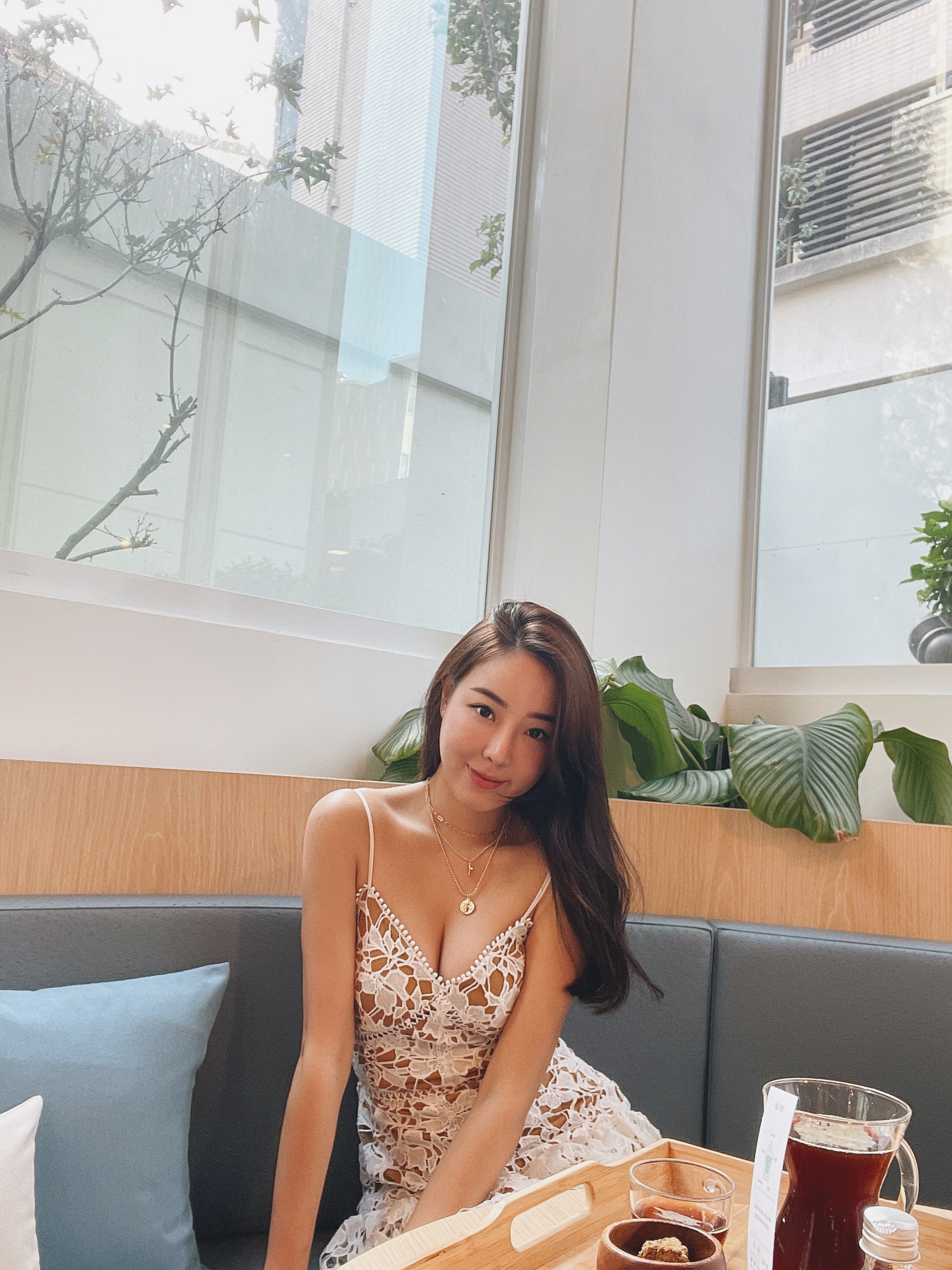 Like it 細肩帶雕花蕾絲小蛋糕裙