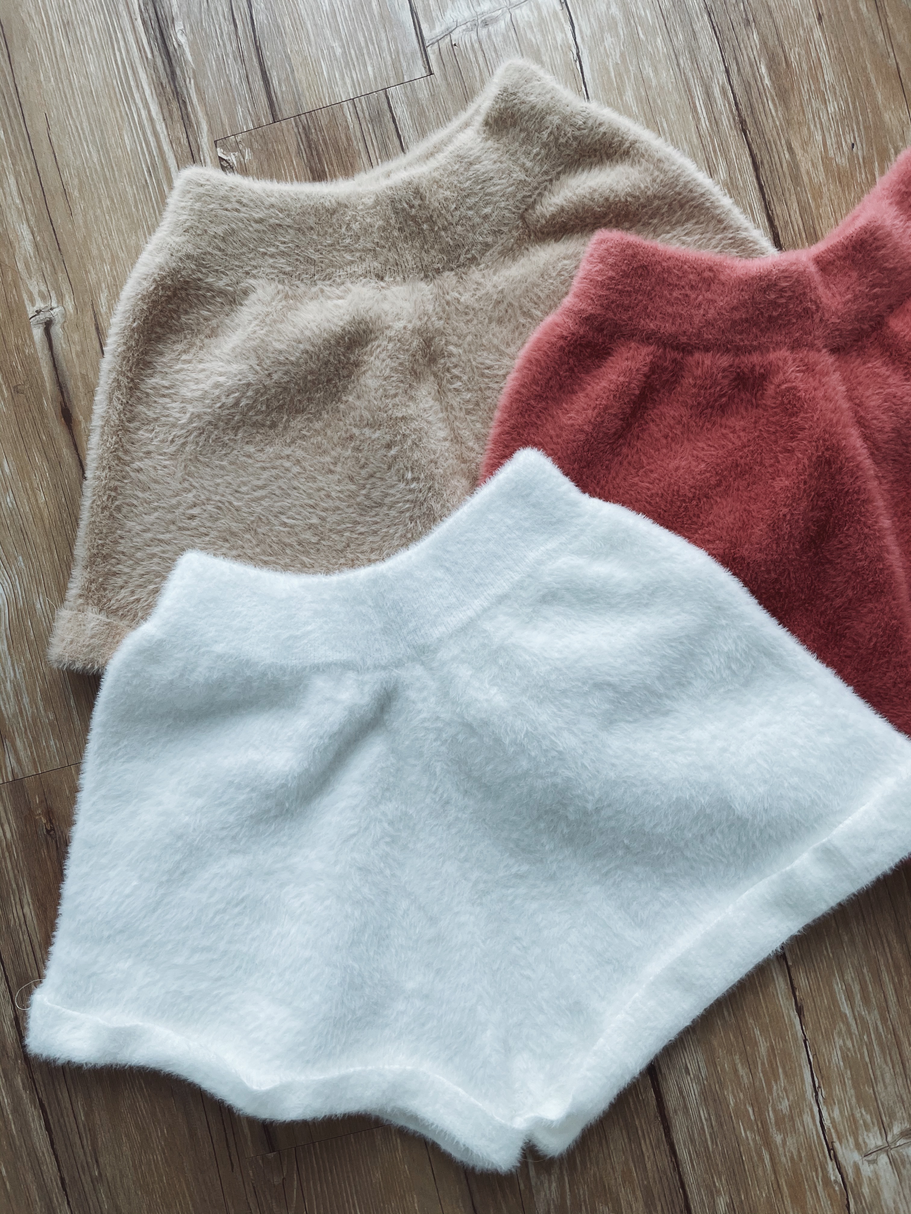 Fuzzy teddy 毛絨絨短褲