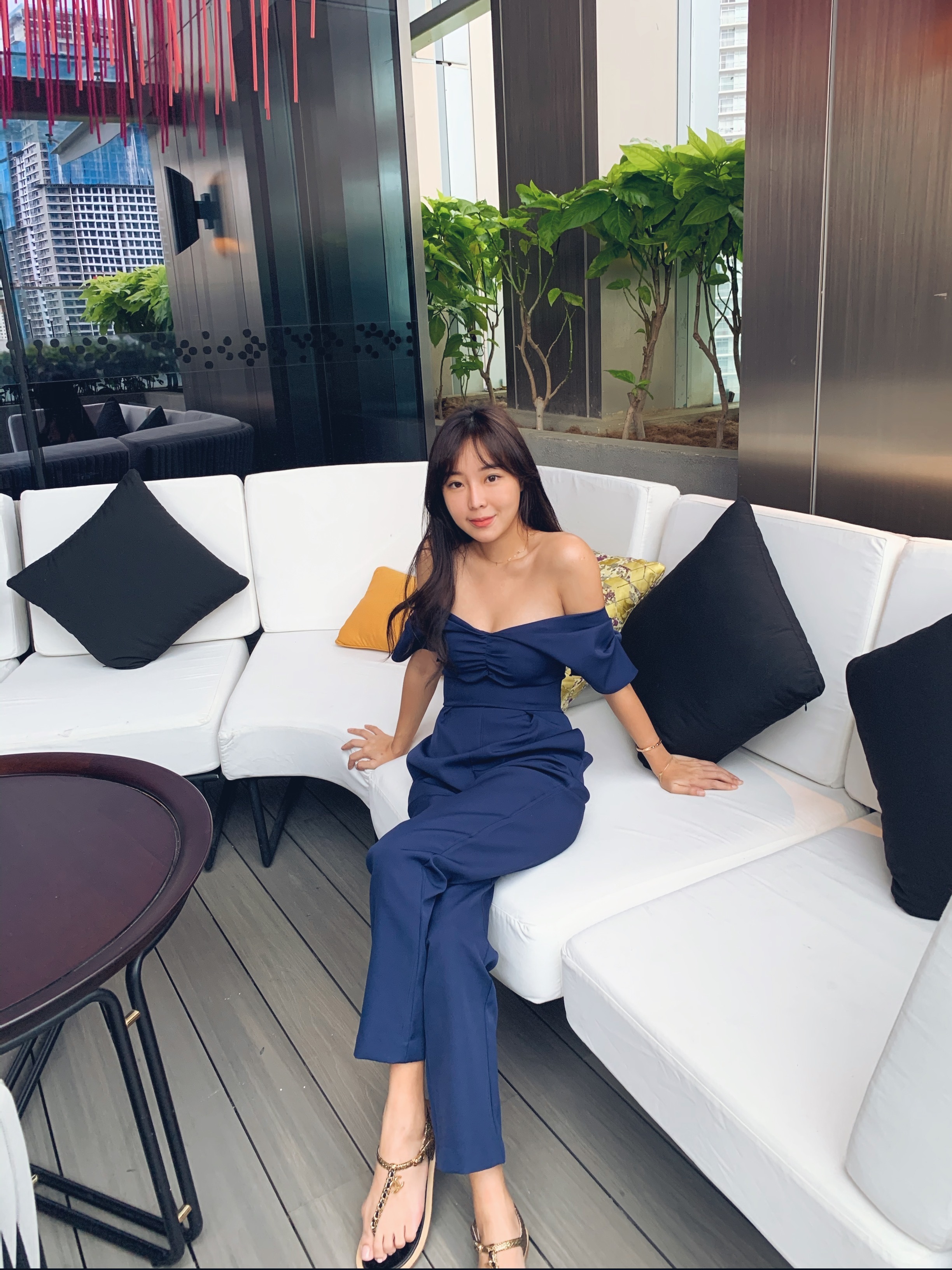 Peach 蜜桃甜心 一字領特殊剪裁連身長褲