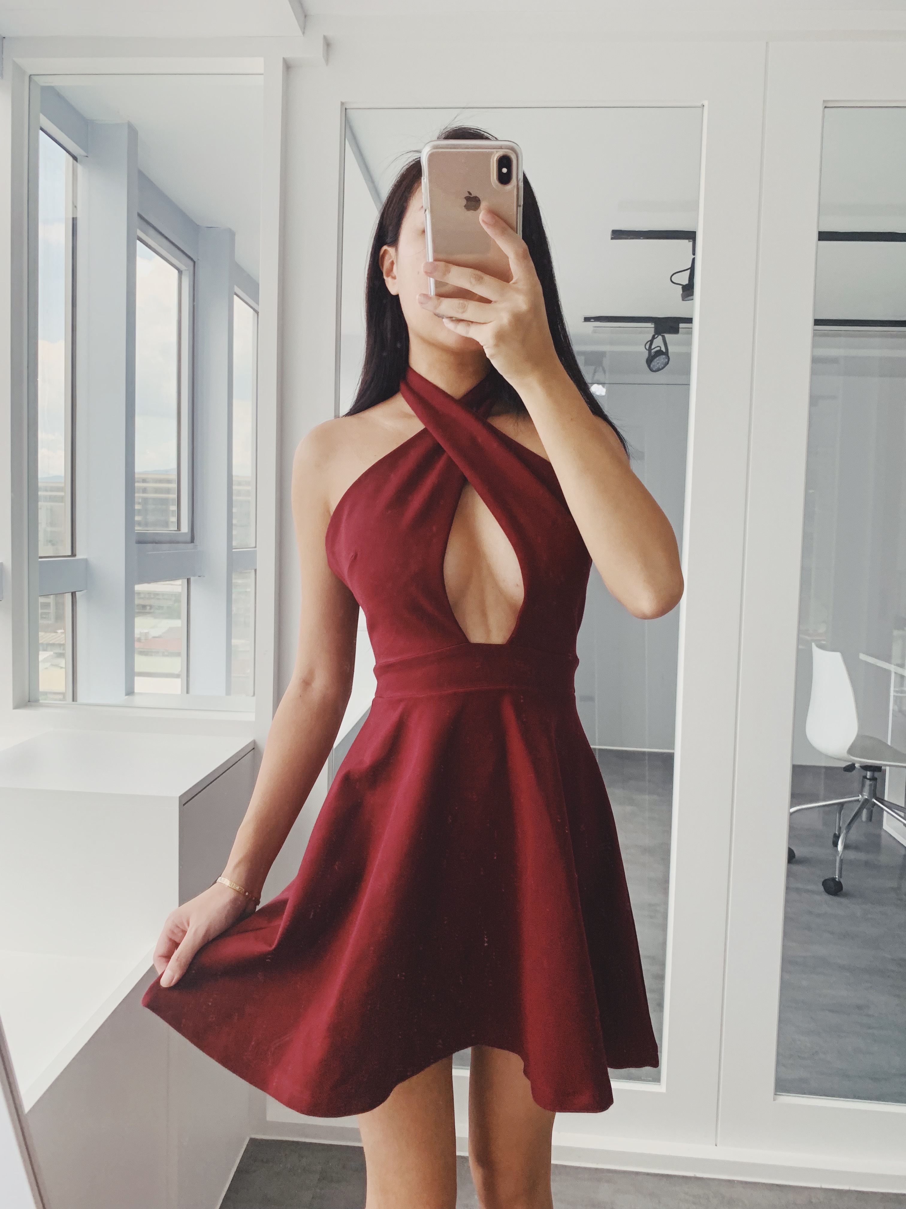 Happiness 交叉繞脖簍空性感短洋裝