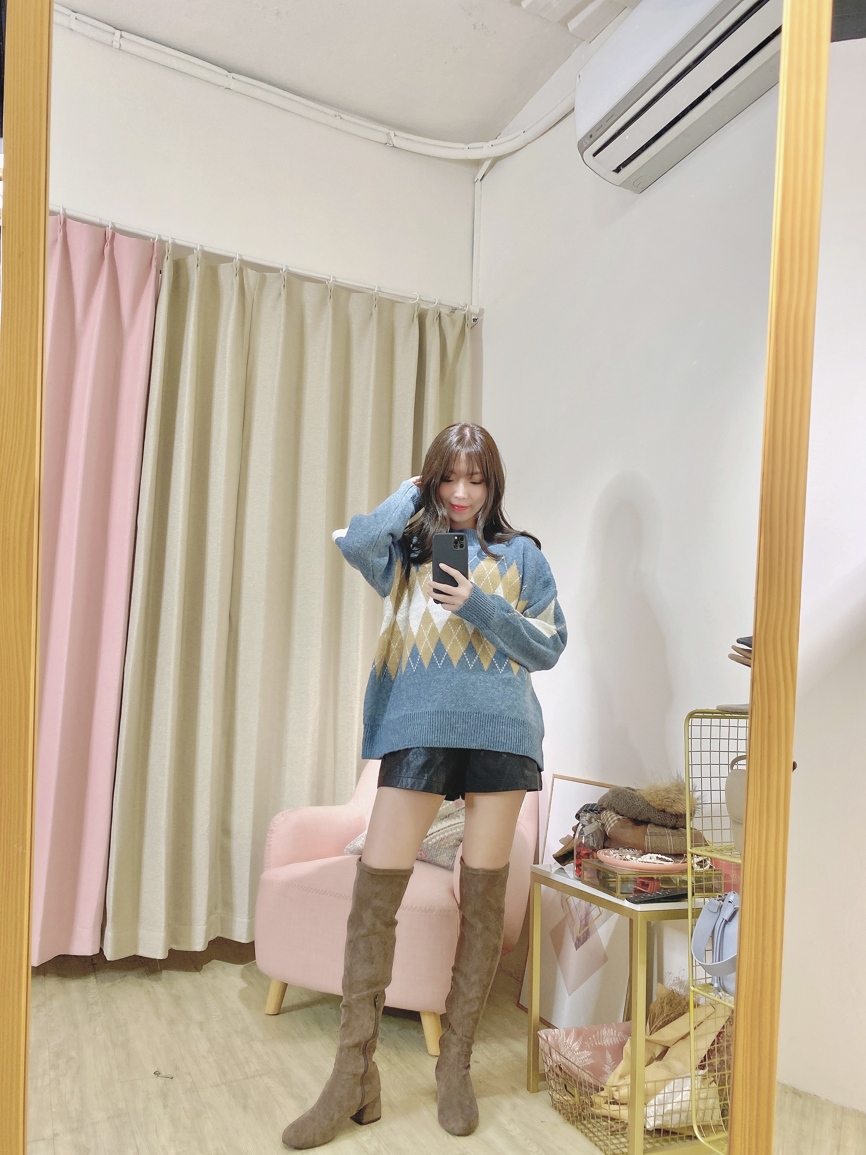 高質感柔軟菱格毛衣