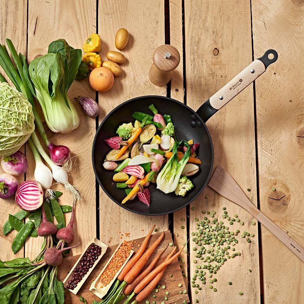 (絕版品) 限定禮盒組 #綠色蔬食主義 | Choc原礦木柄不沾平底鍋24cm+ 香料研磨罐 + 木鏟