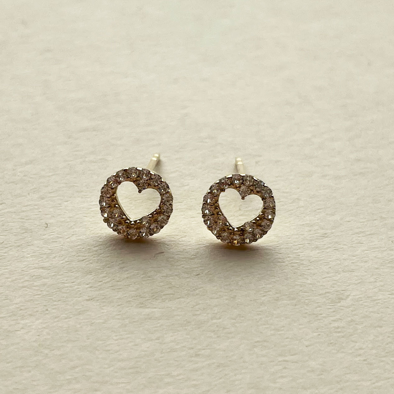 10K/密鑲愛心耳釘