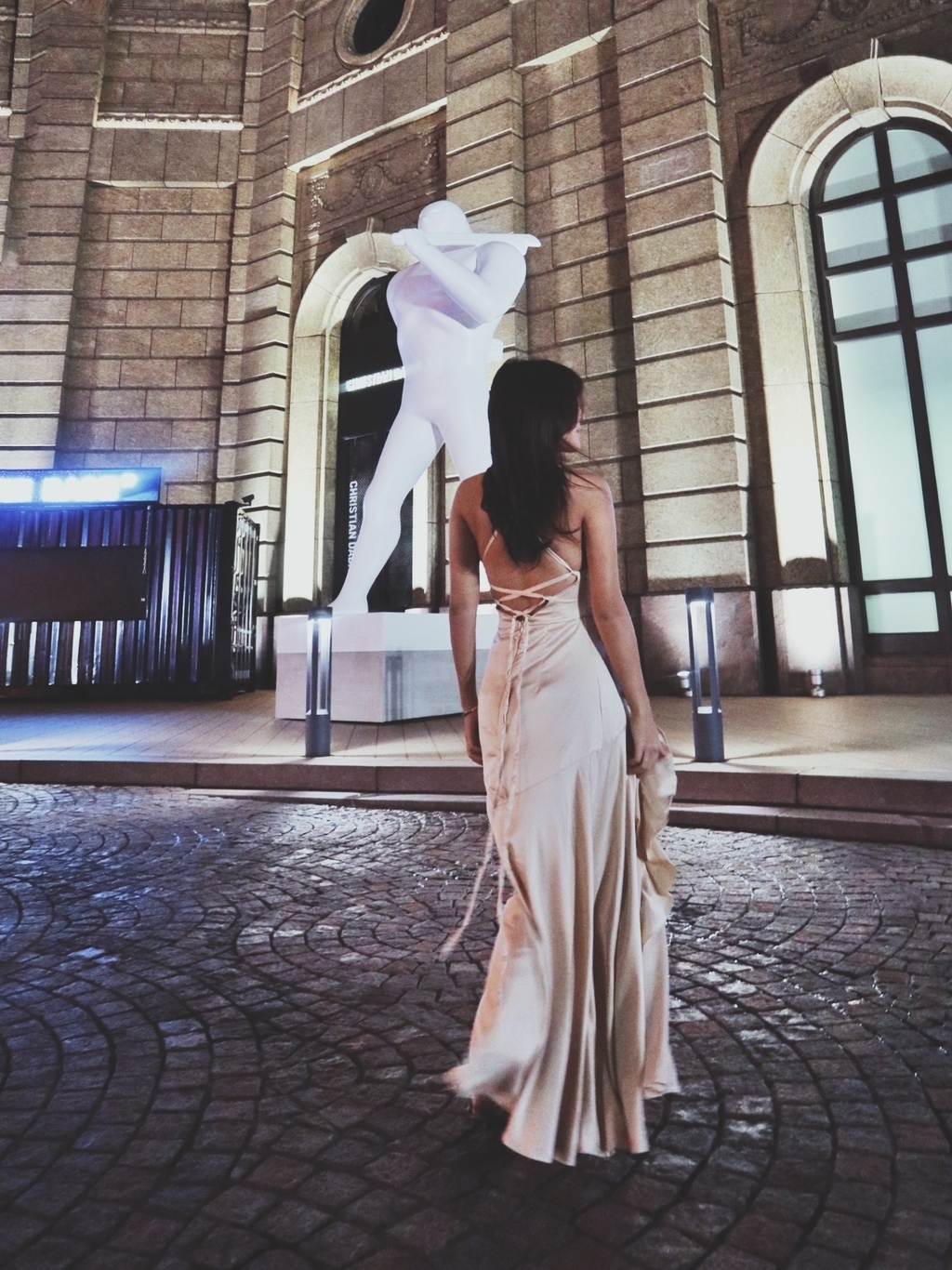 Wish me luck 幸運兒 香檳絲滑緞大開衩長洋裝