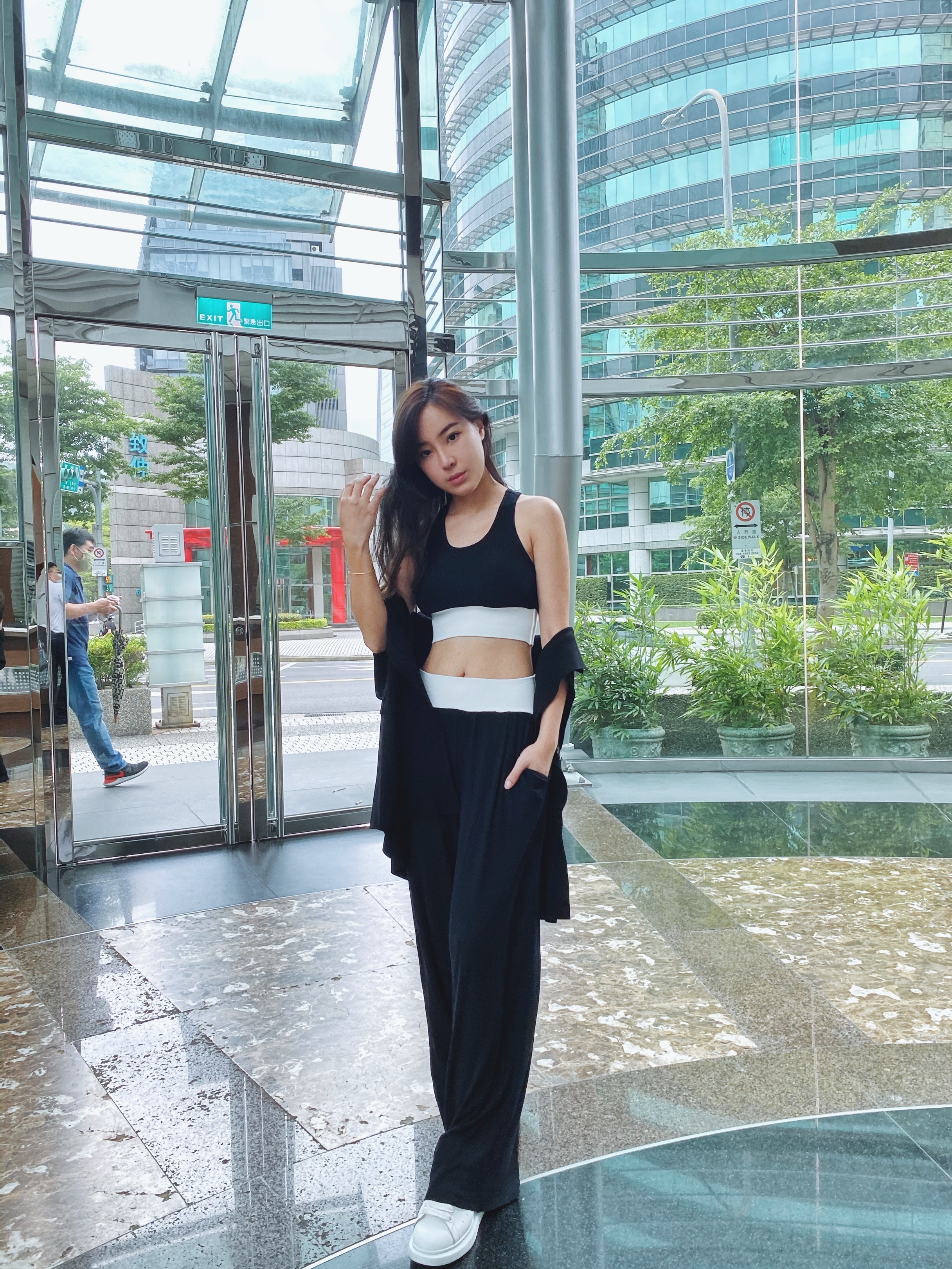 Workout 一起運動吧! 撞色運動休閒套裝