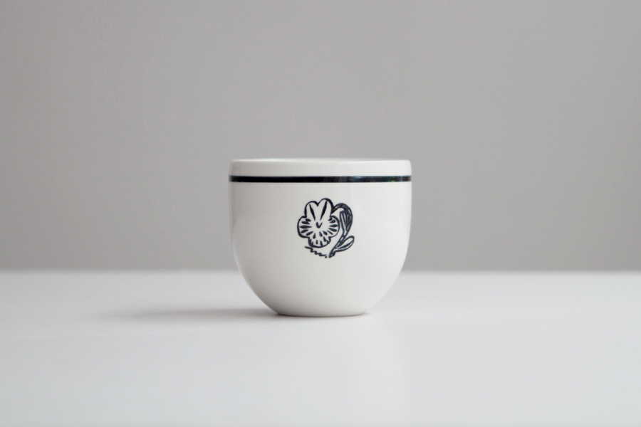 鹿兒島睦 x JOHN JULIAN-simple beaker pansy