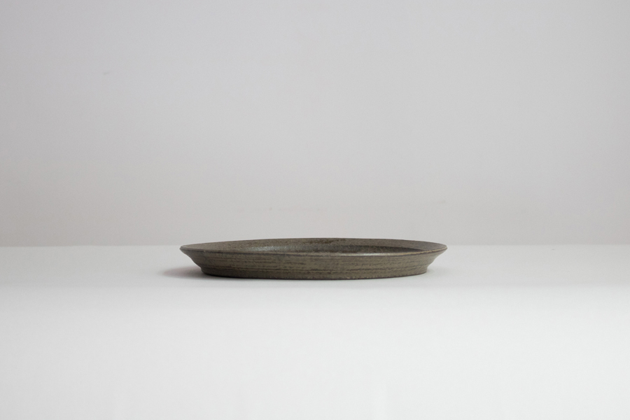 青人窯-7寸皿   柿灰釉 (灰)