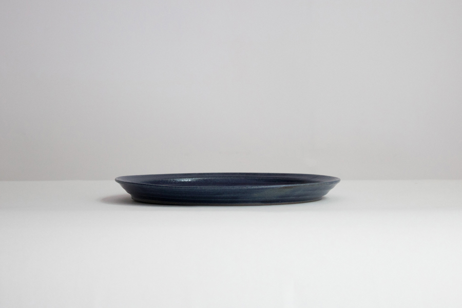 青人窯-8寸皿   灰るり 釉 (藍)