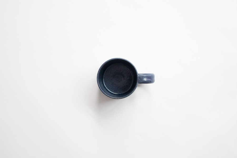 青人窯-咖啡杯   灰るり 釉 (藍)