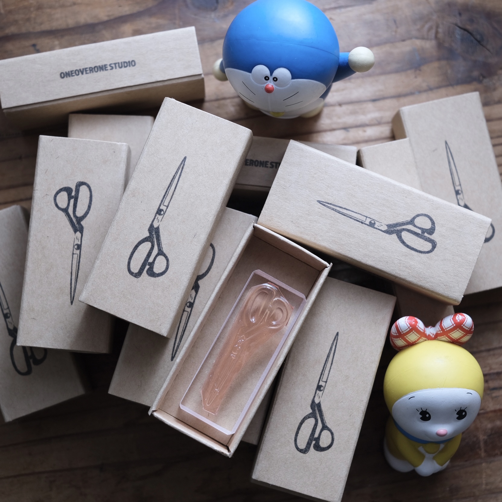 ONEOVERONE studio - Scissors Stamp