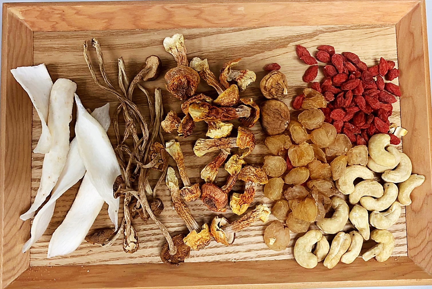 姬茸菇茶樹菇清湯