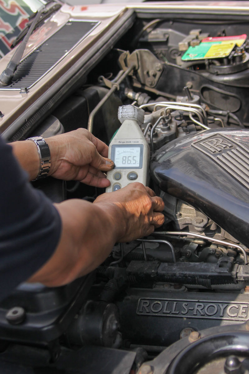 rolls-royce silver spur II engine restorer noise test after 86.5 db