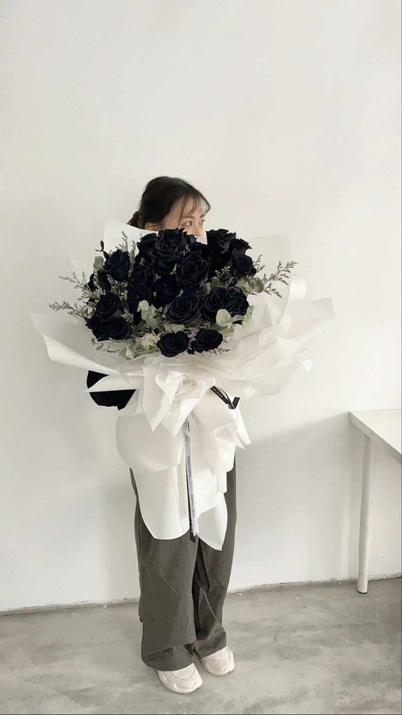巨大花束-永生黑玫瑰