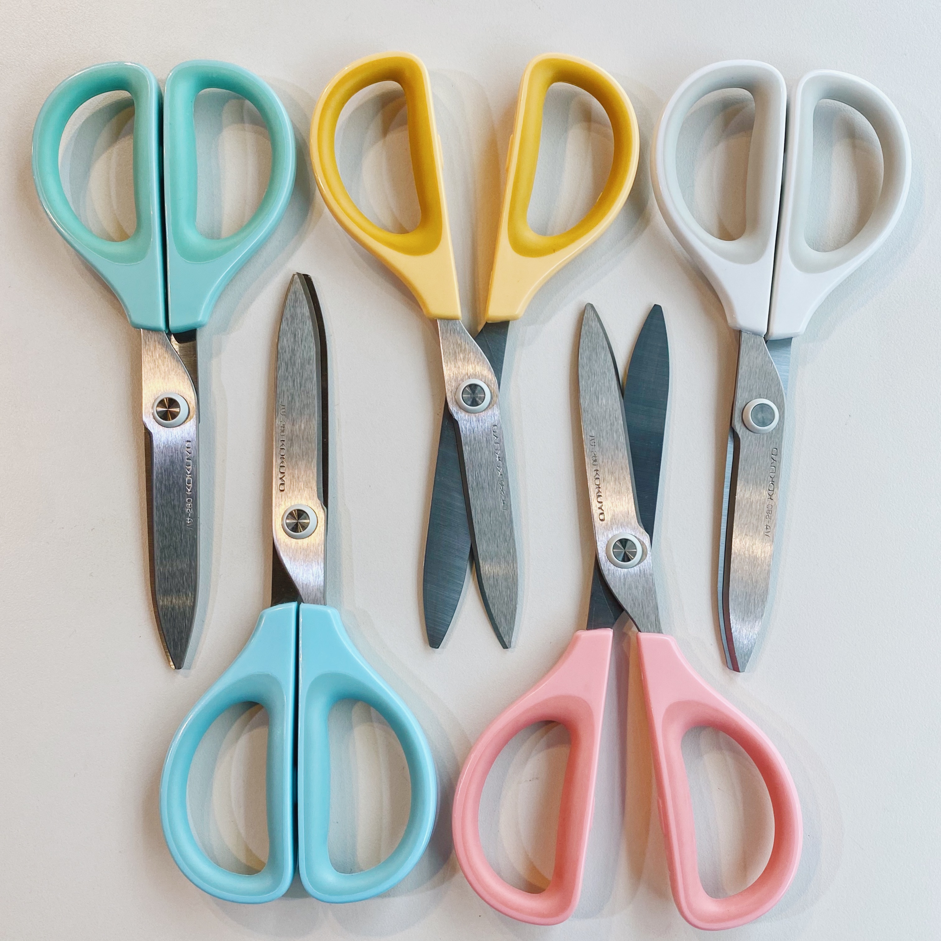 KOKUYO SAXA空氣彈力剪刀(無蓋輕量版)