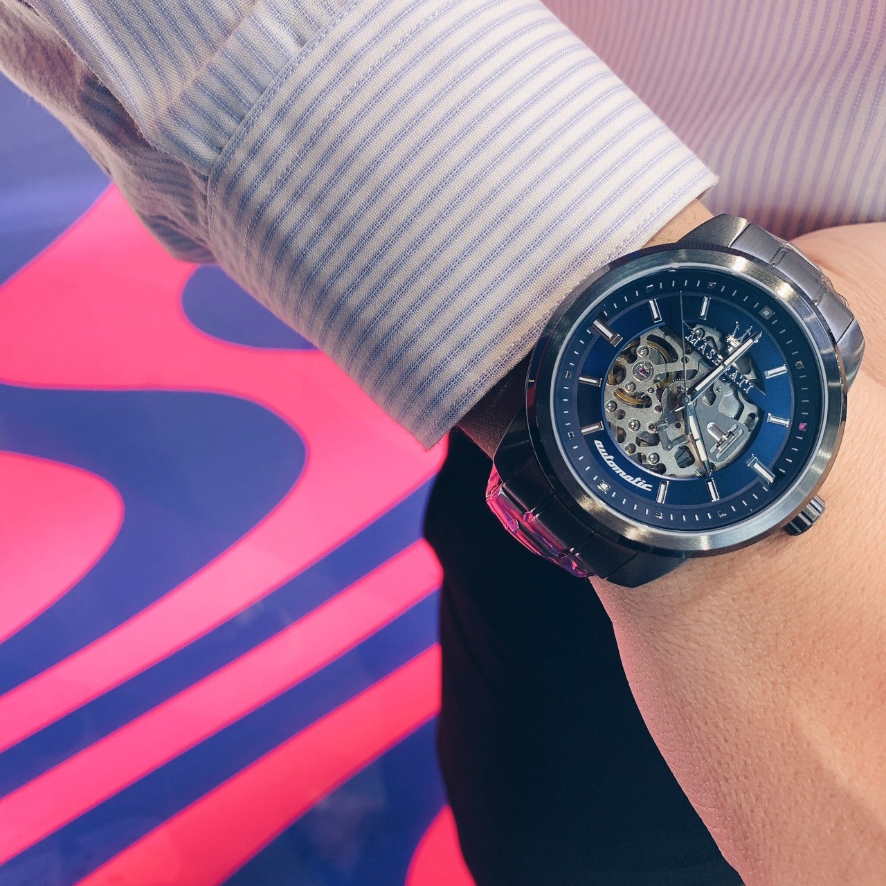 【Maserati瑪莎拉蒂】 鏤空三針槍黑色機械錶  R8823121001 43mm 現代鐘錶