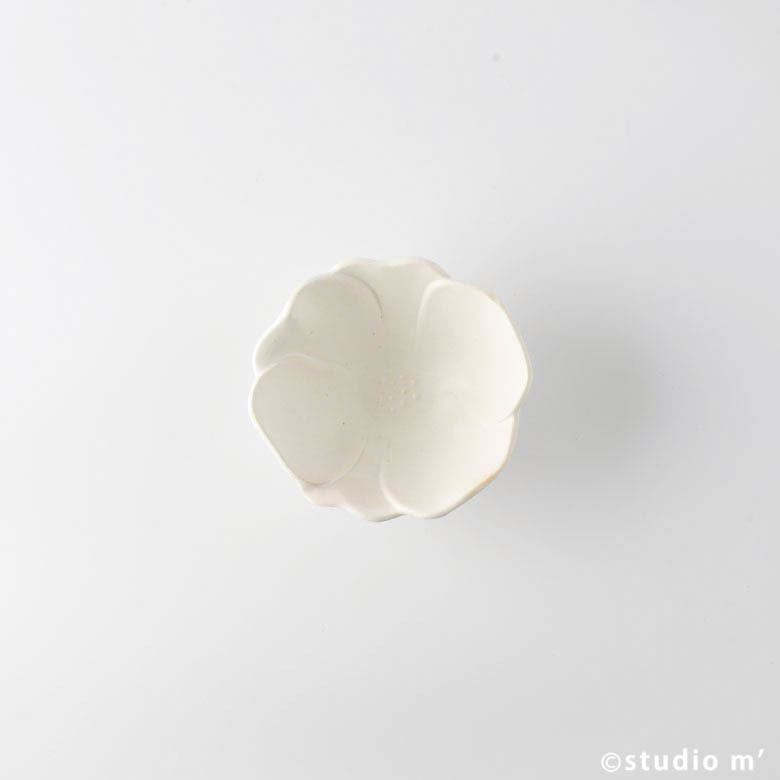 STUDIO M'-SAZANKA山茶花 4吋小缽/白