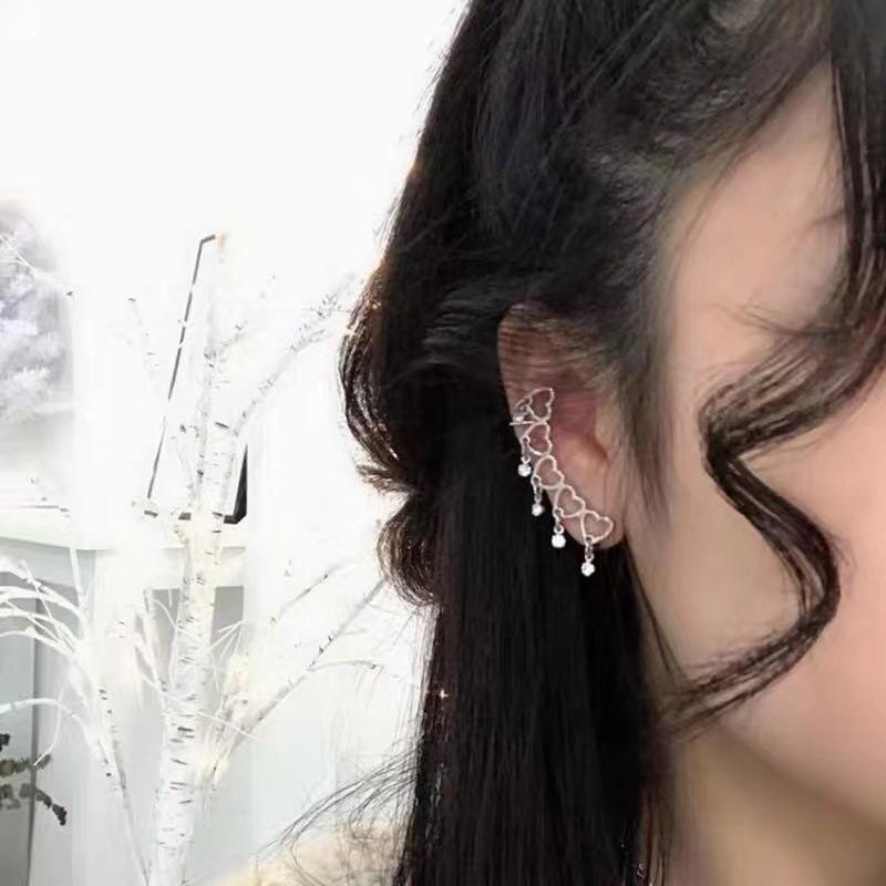 愛心鑲鑽不對稱耳針/耳夾