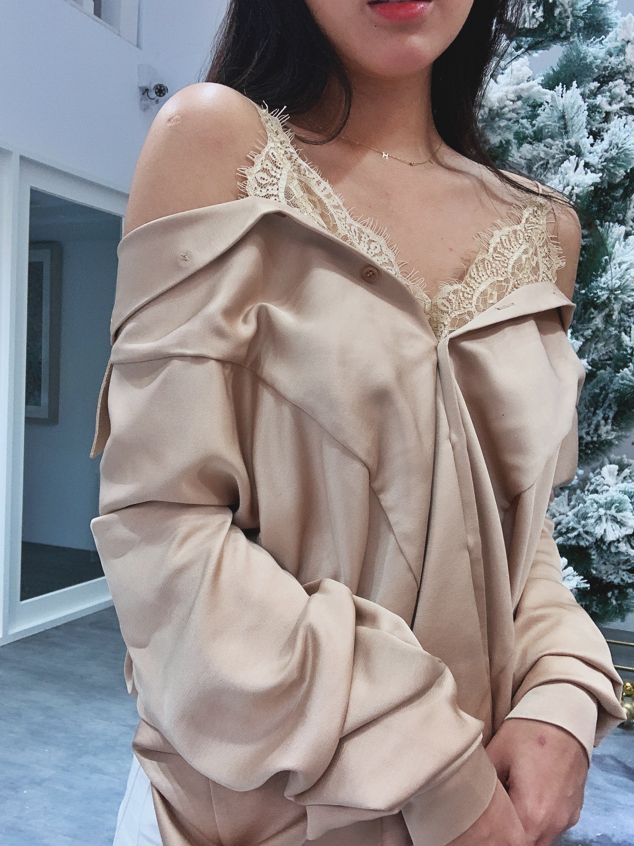 Fascination 魅力破表 拼接吊帶蕾絲小性感襯衫