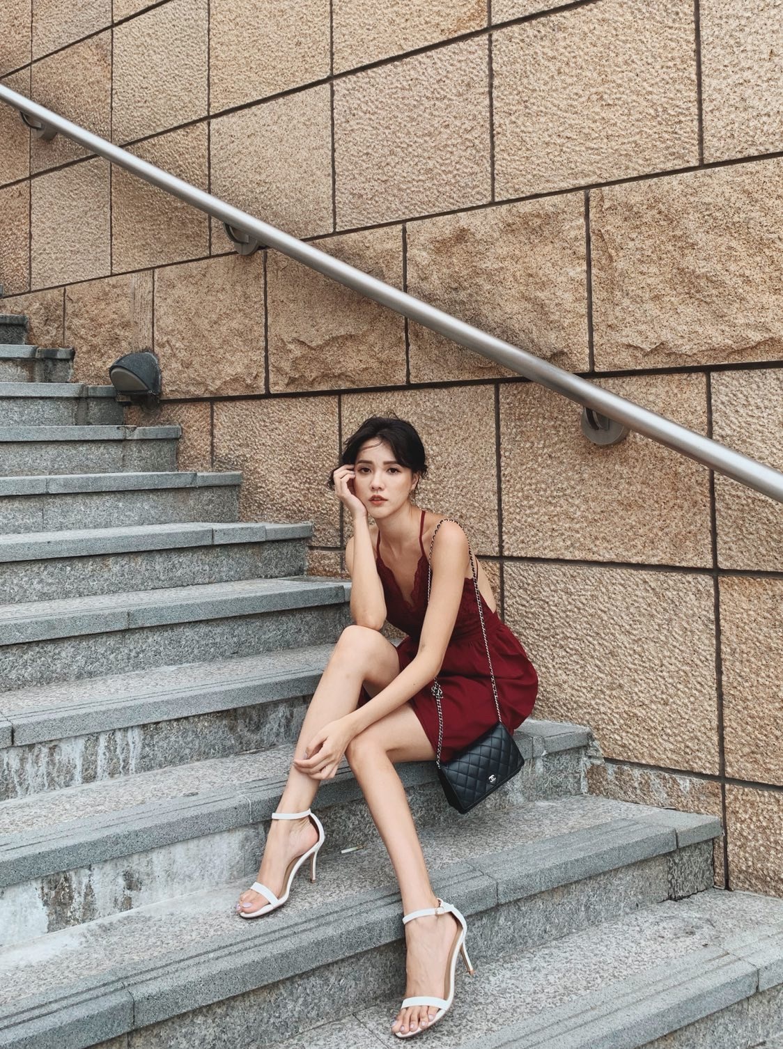 My dear 交叉露背拼接蕾絲洋裝