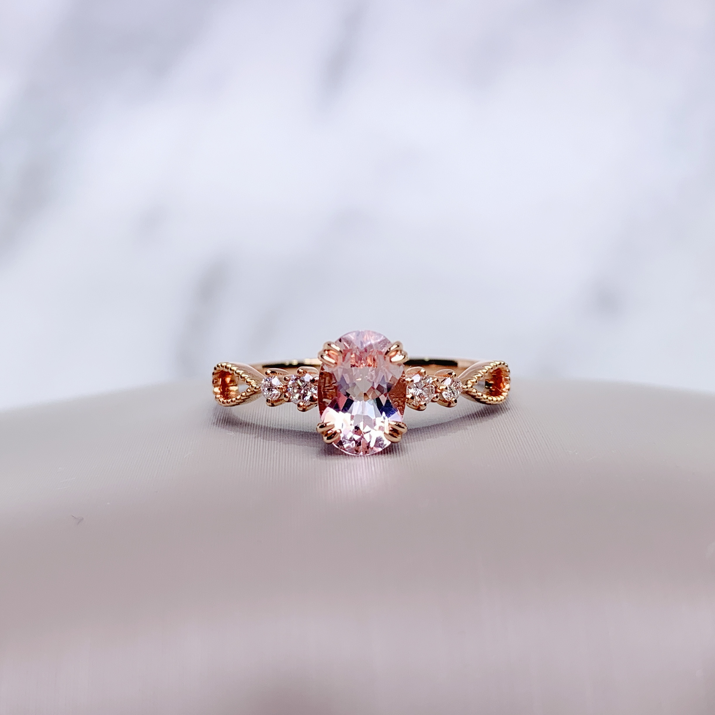 18K 玫瑰金 0.7ct 摩根石戒指