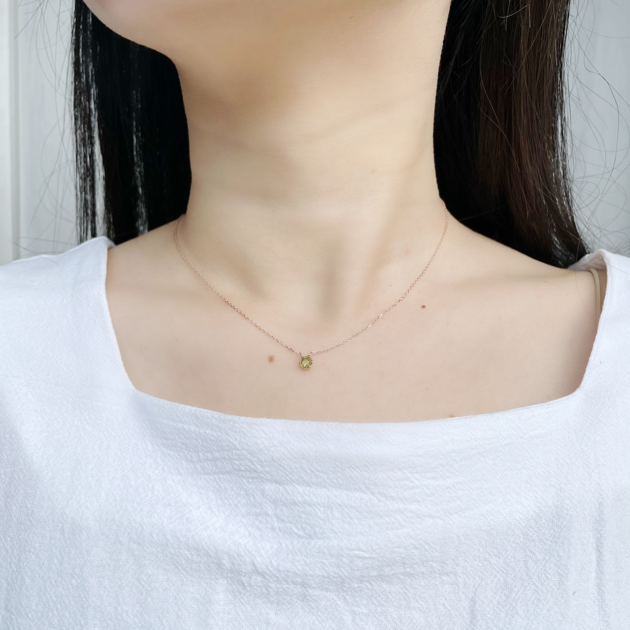 Hexagon橄欖石鎖骨鍊