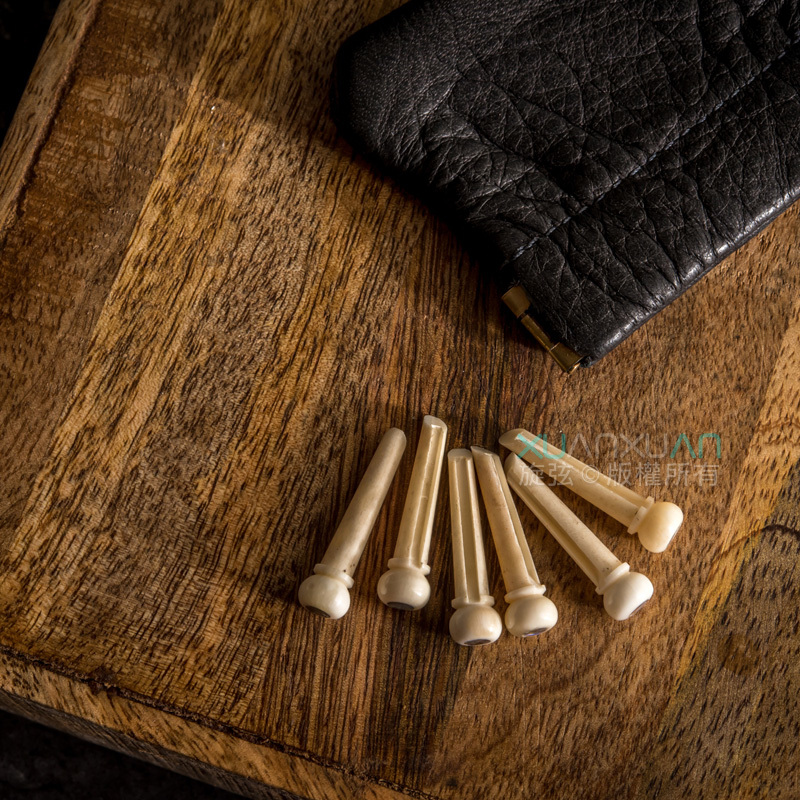 John Pearse - 駱駝骨弦釘(6顆/組) 附真皮皮套 吉他弦釘 止弦釘