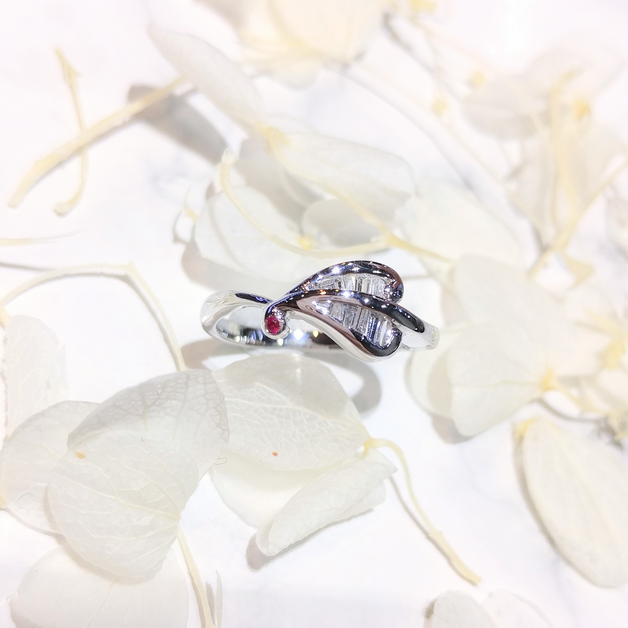 全新18K白金6份鑽石戒指