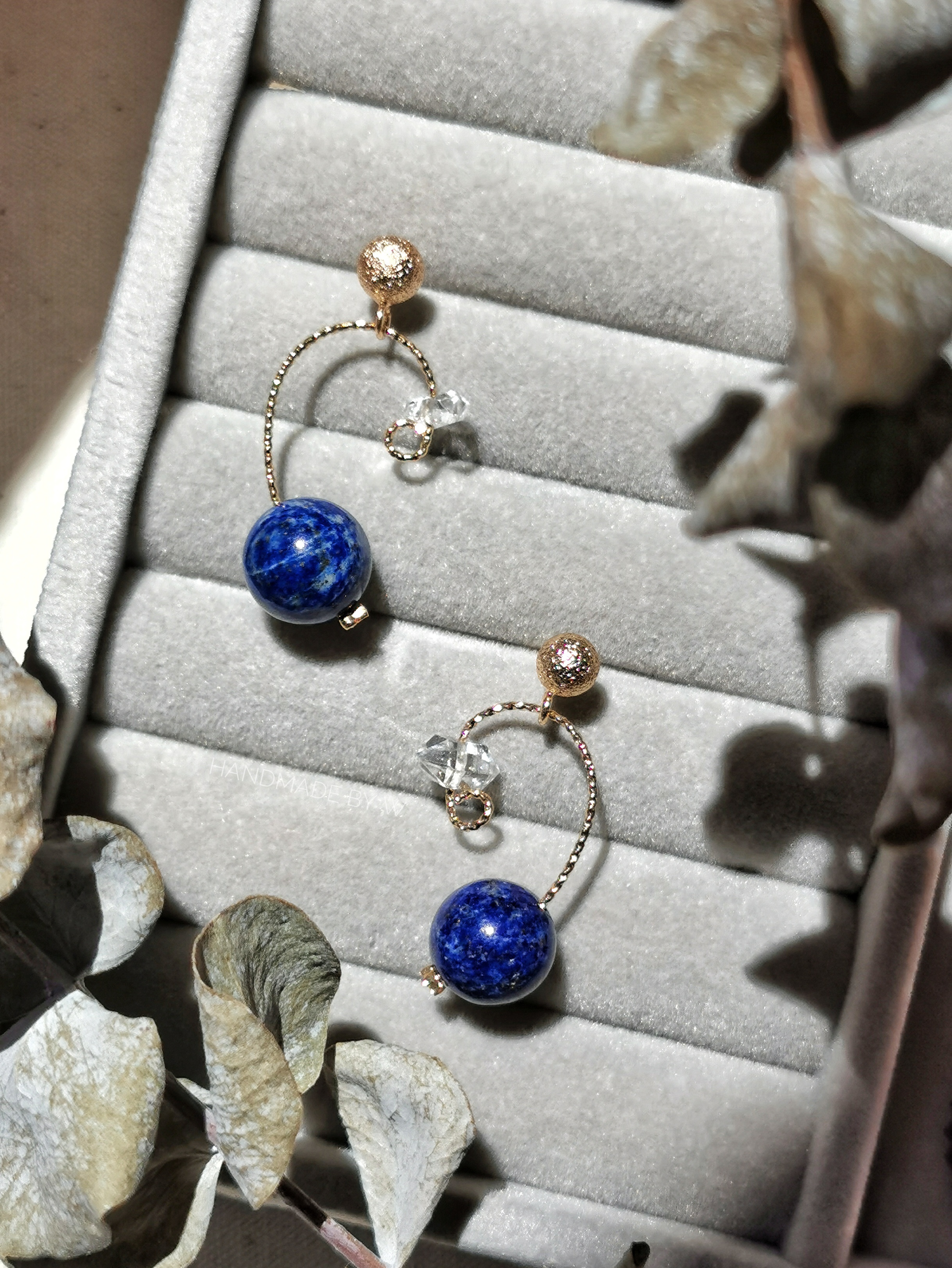 Annie Dangle Earring