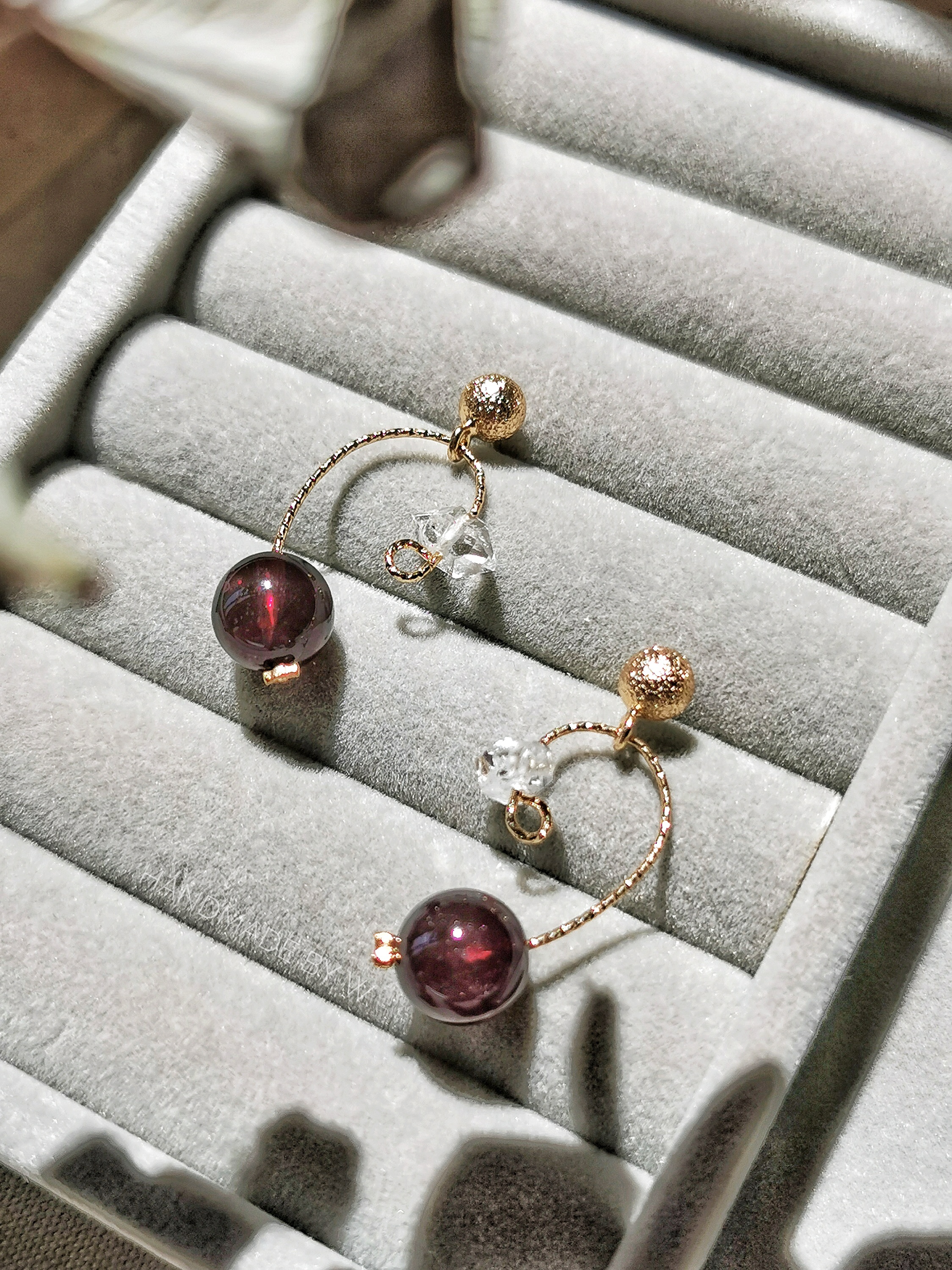 Annie Dangle Earring