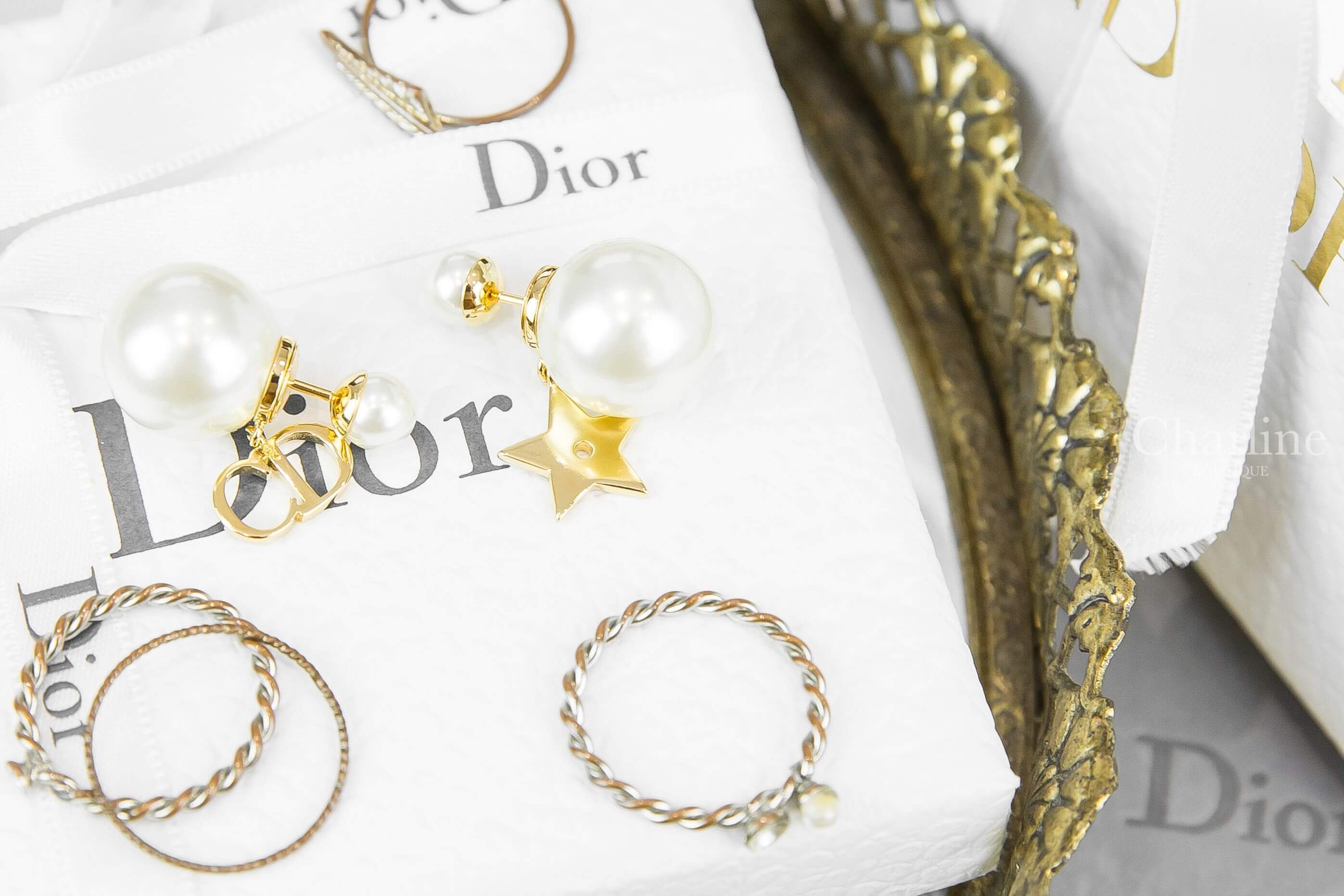 Dior Tribales Earrings 白色大小珍珠金色星星CD不對稱垂墜耳環-Charline Boutique 精品代購