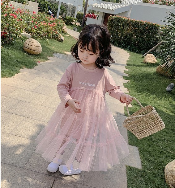 字母長版上衣拼接紗裙洋裝 粉色 90-130cm