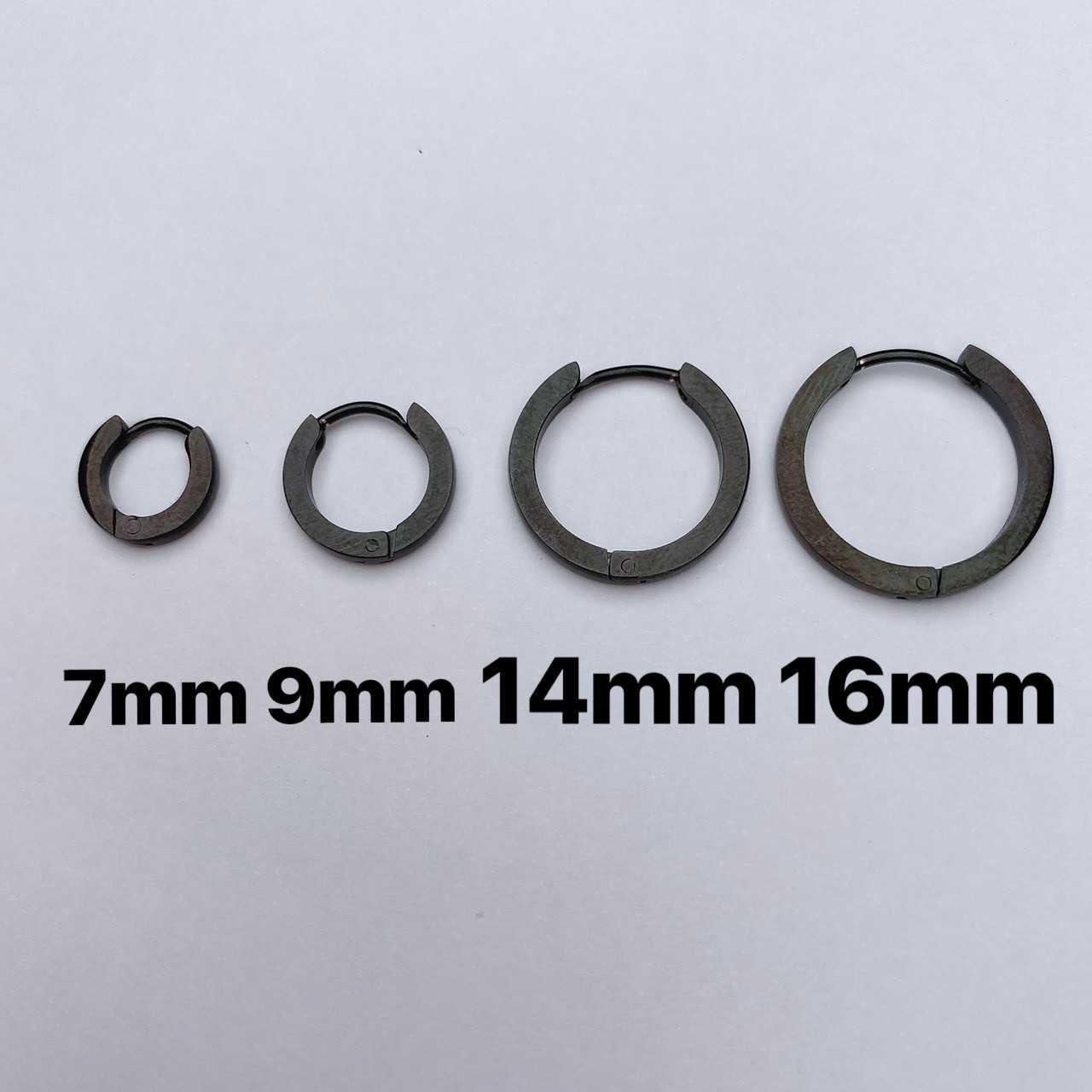 抗敏鋼 黑色平面鋼易扣式耳環(單支價)