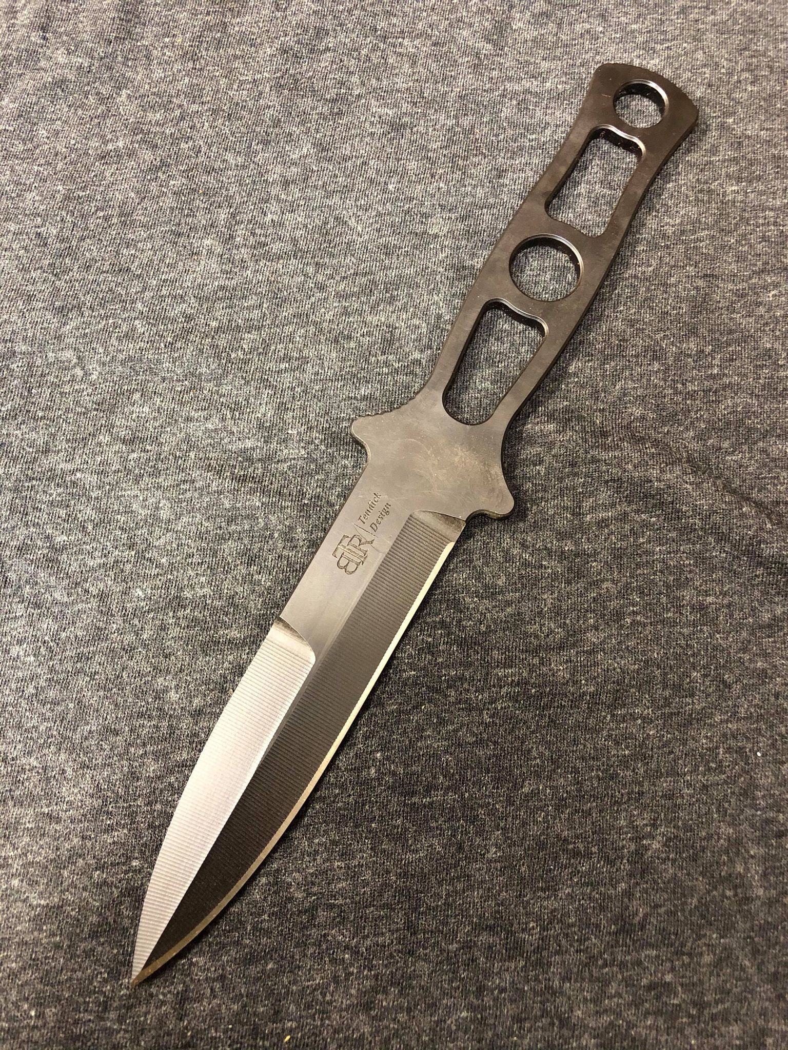 Dauntless Ben Tendick M3V2 collaboration 直刀