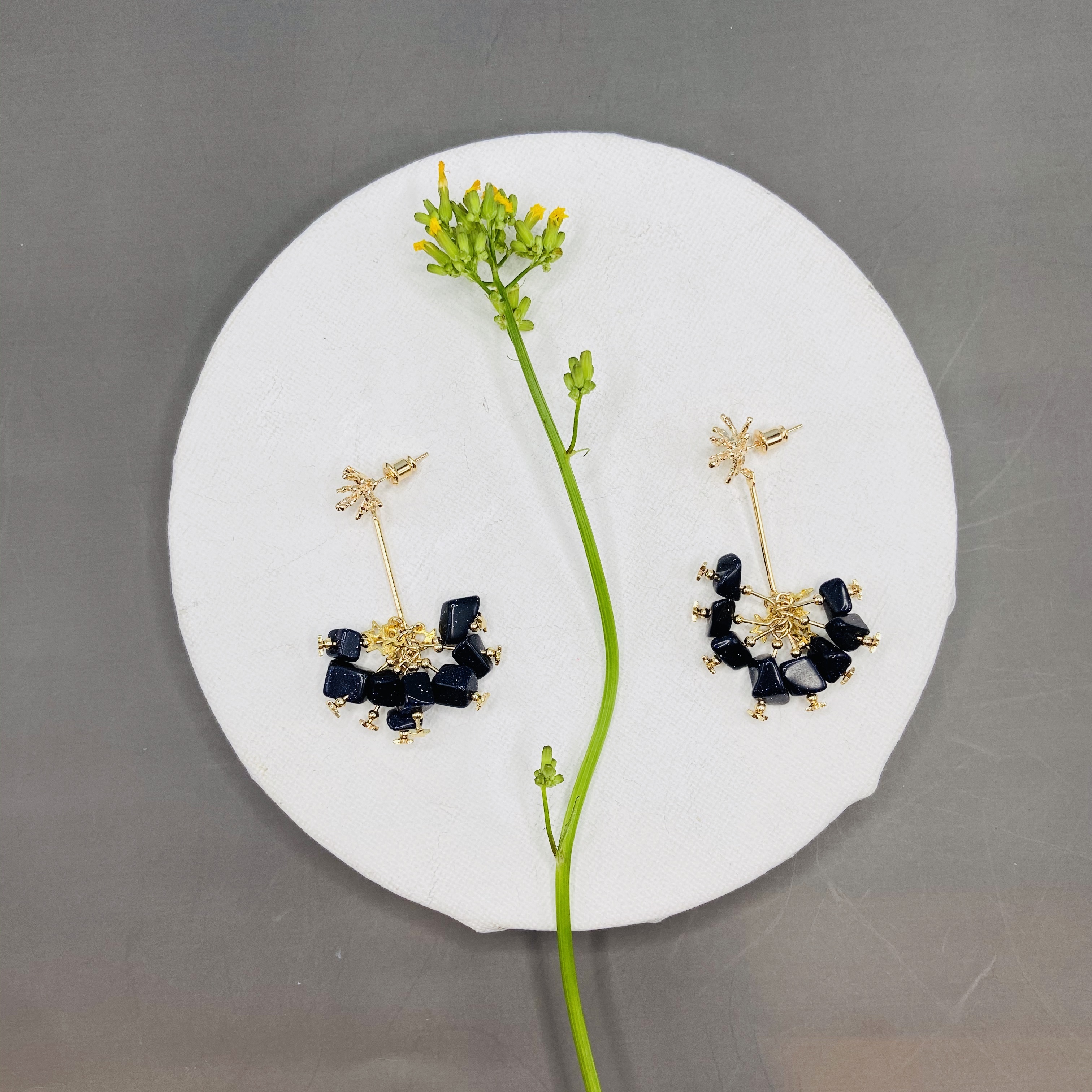 COLE COOL 藍砂石星星珊瑚耳環