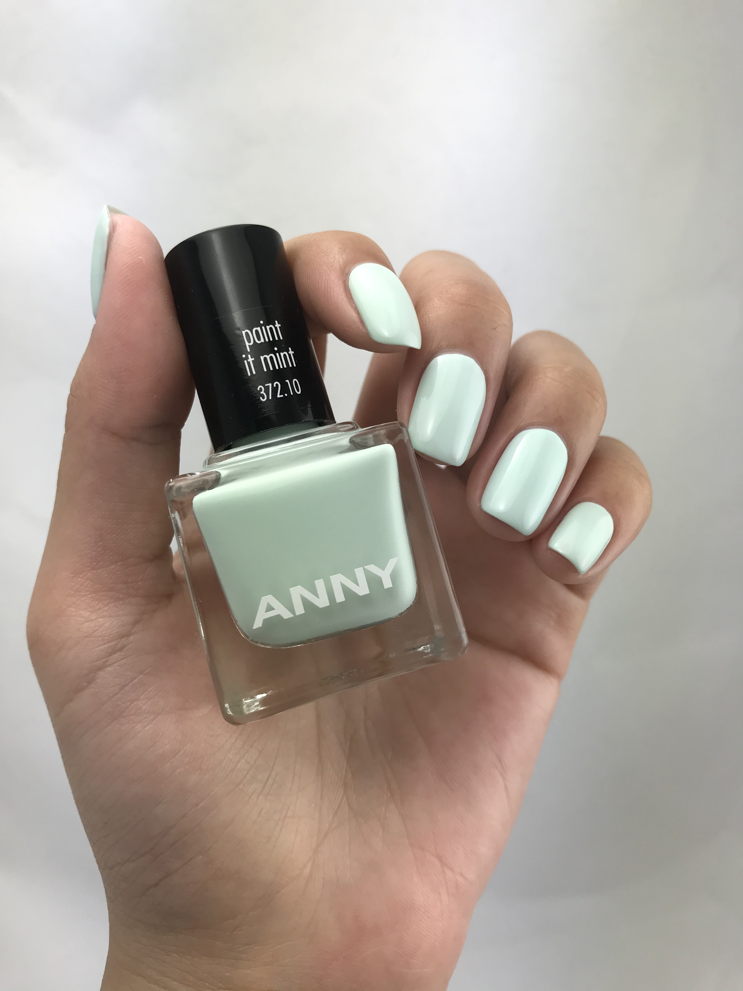 372.10 Paint It Mint